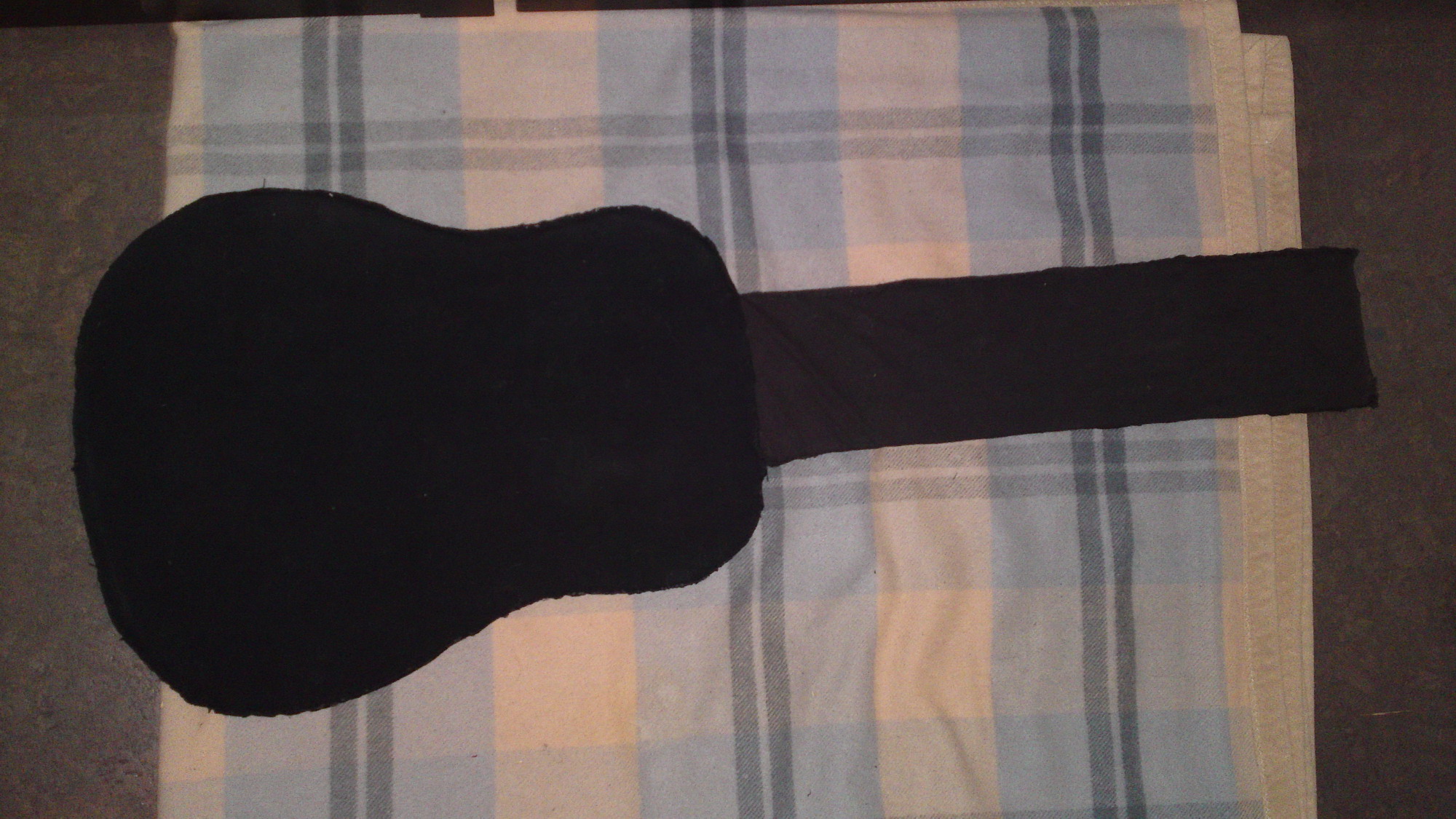 How to Make a Cheap & Ecofriendly Guitar Case. 7 Steps Instructables