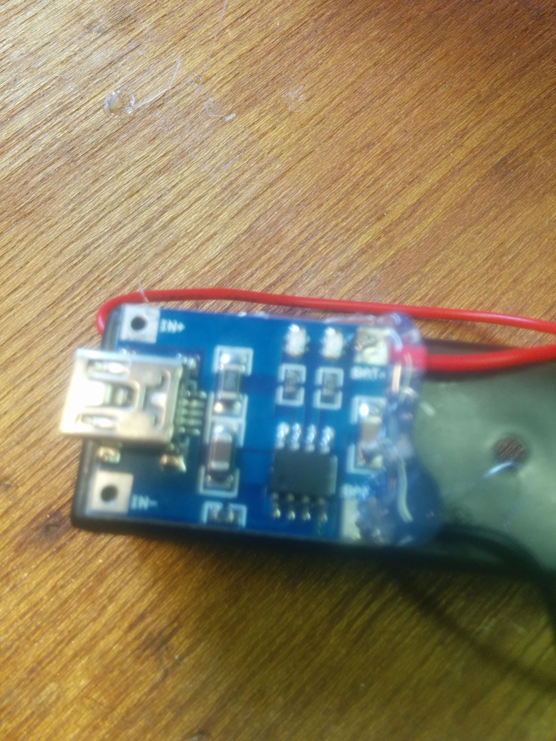 Inexpensive Solar 18650 Battery Charger 5 Steps Instructables