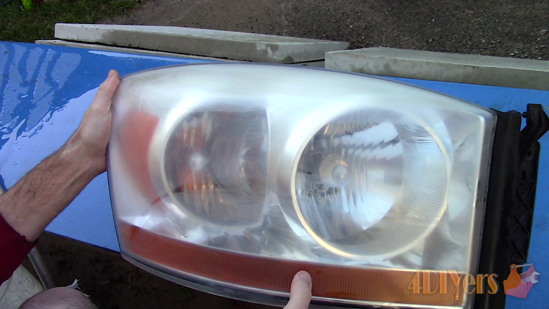 How to Restore Faded Hazy or Yellowing Headlights by Wet Sanding and Polishing 13 Steps (with