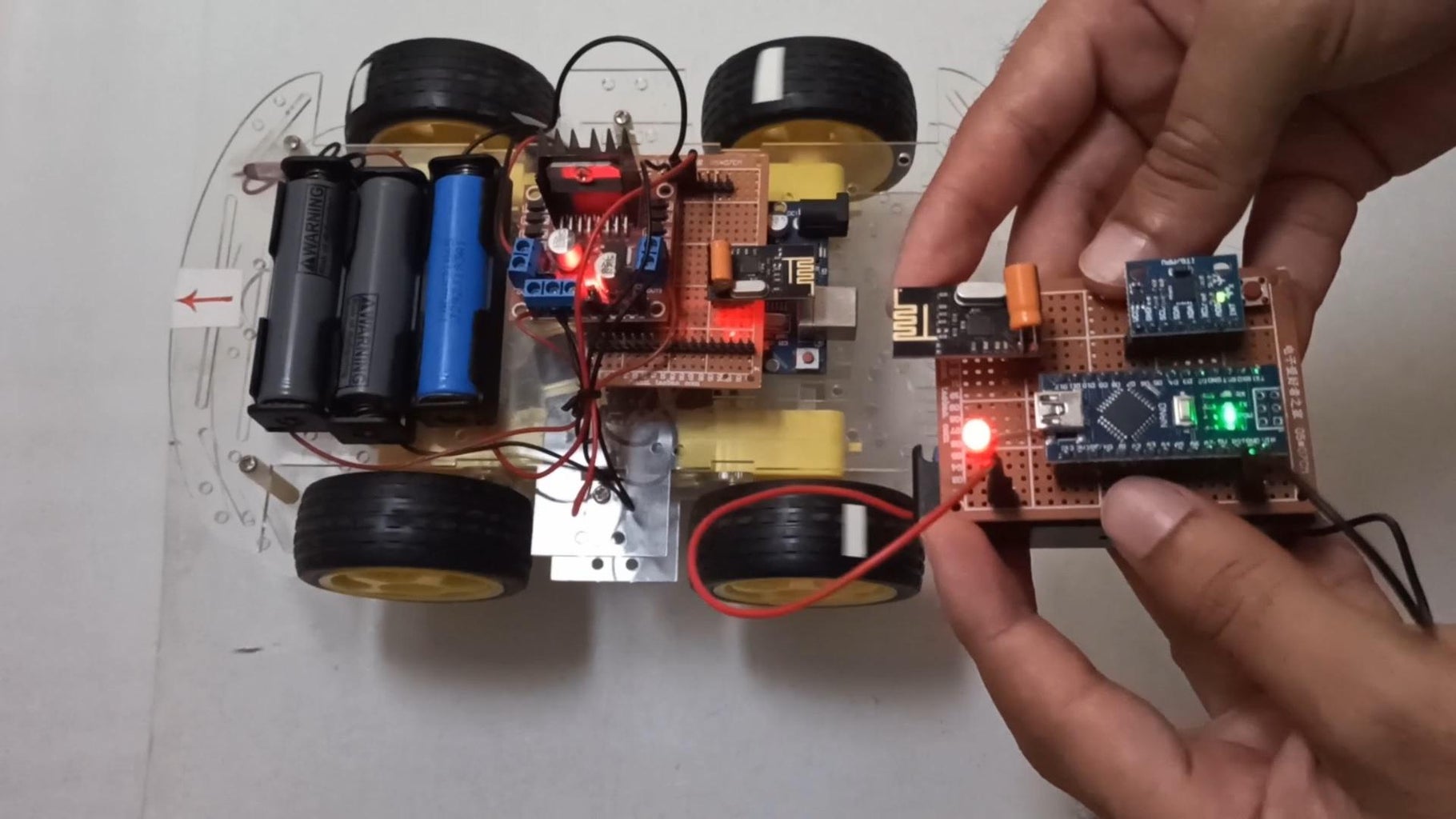 DIY | Hand Gestures Controlled Car Using Arduino | NRf24l01 | MPU6050 ...