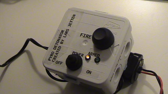DIY guide for Detonator box Ignition Fireworks Pyro box electronic igniter with step-by-step instructions