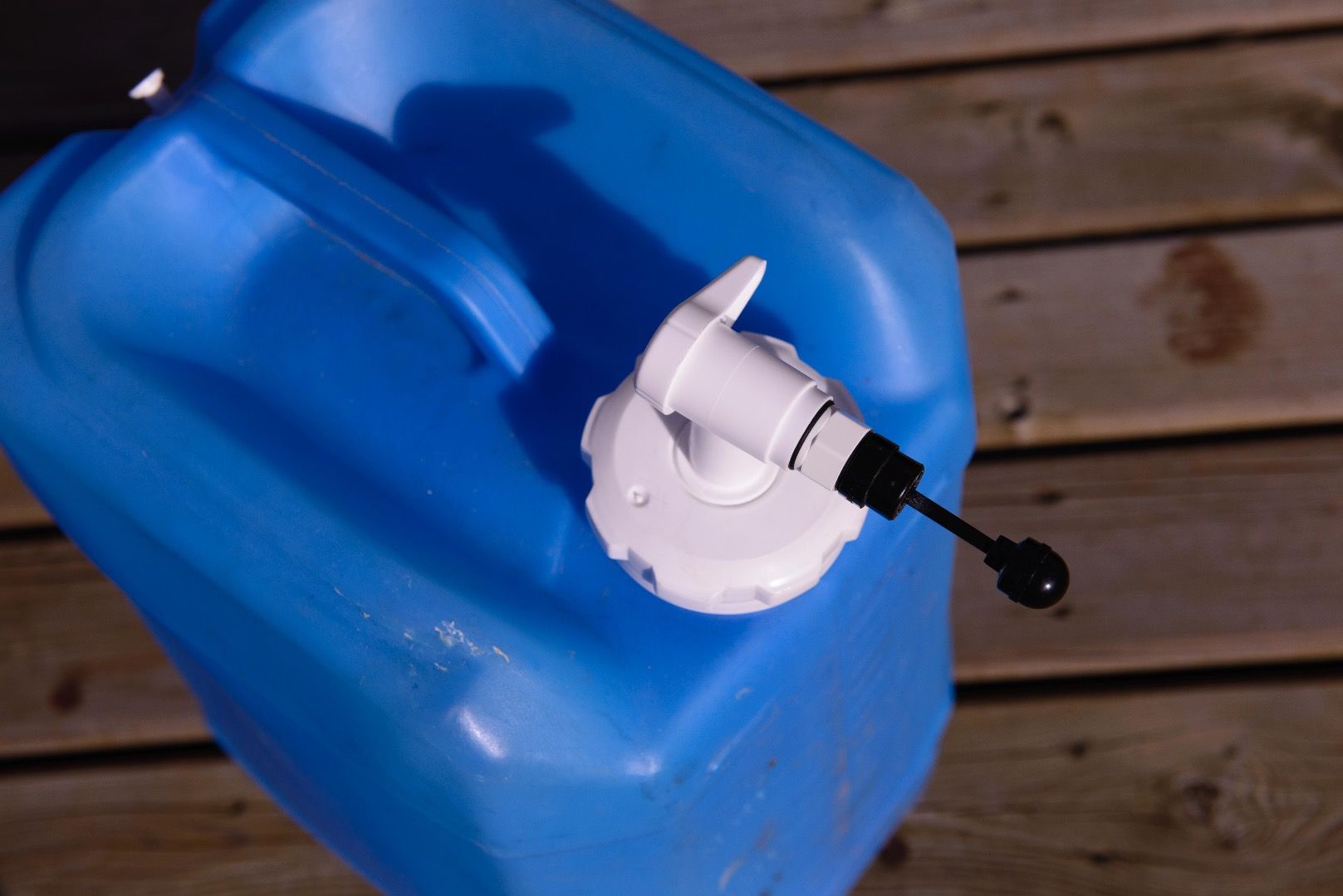 How to Turn Your Reliance (i. E. AquaPak, AquaTainer Etc.) Canister