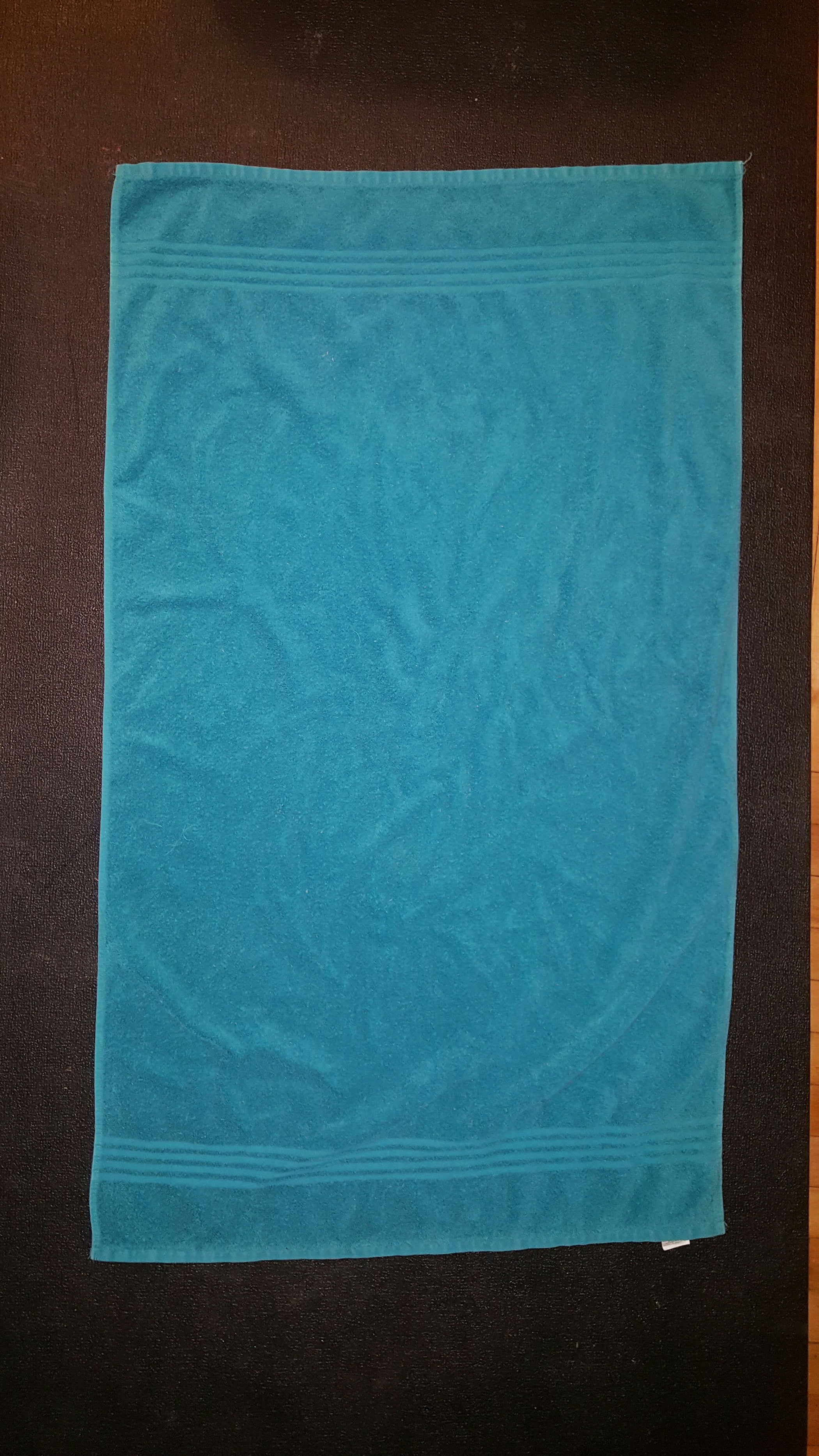 Folding Bathroom Towels : 6 Steps (with Pictures) - Instructables