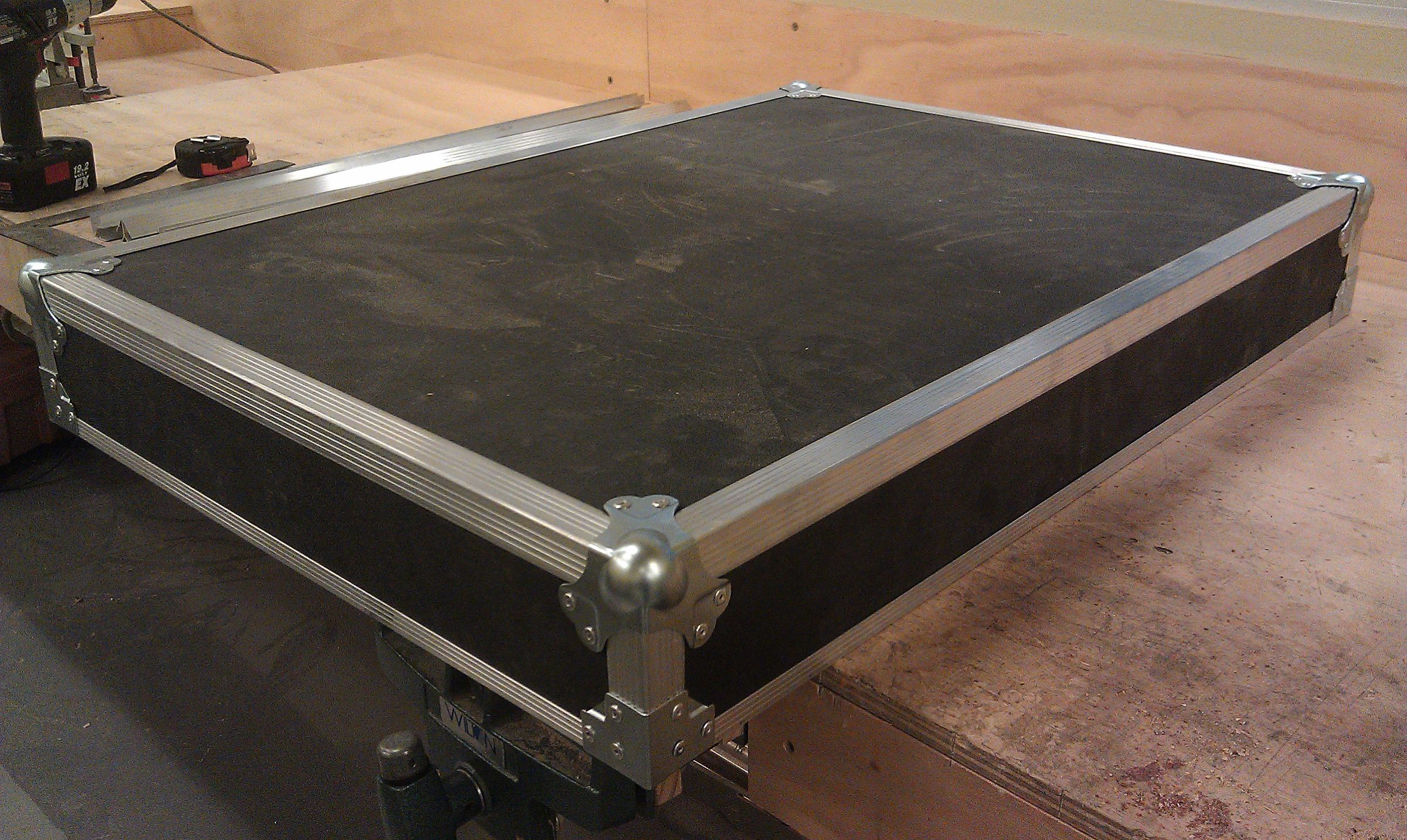 Road Case : 8 Steps - Instructables