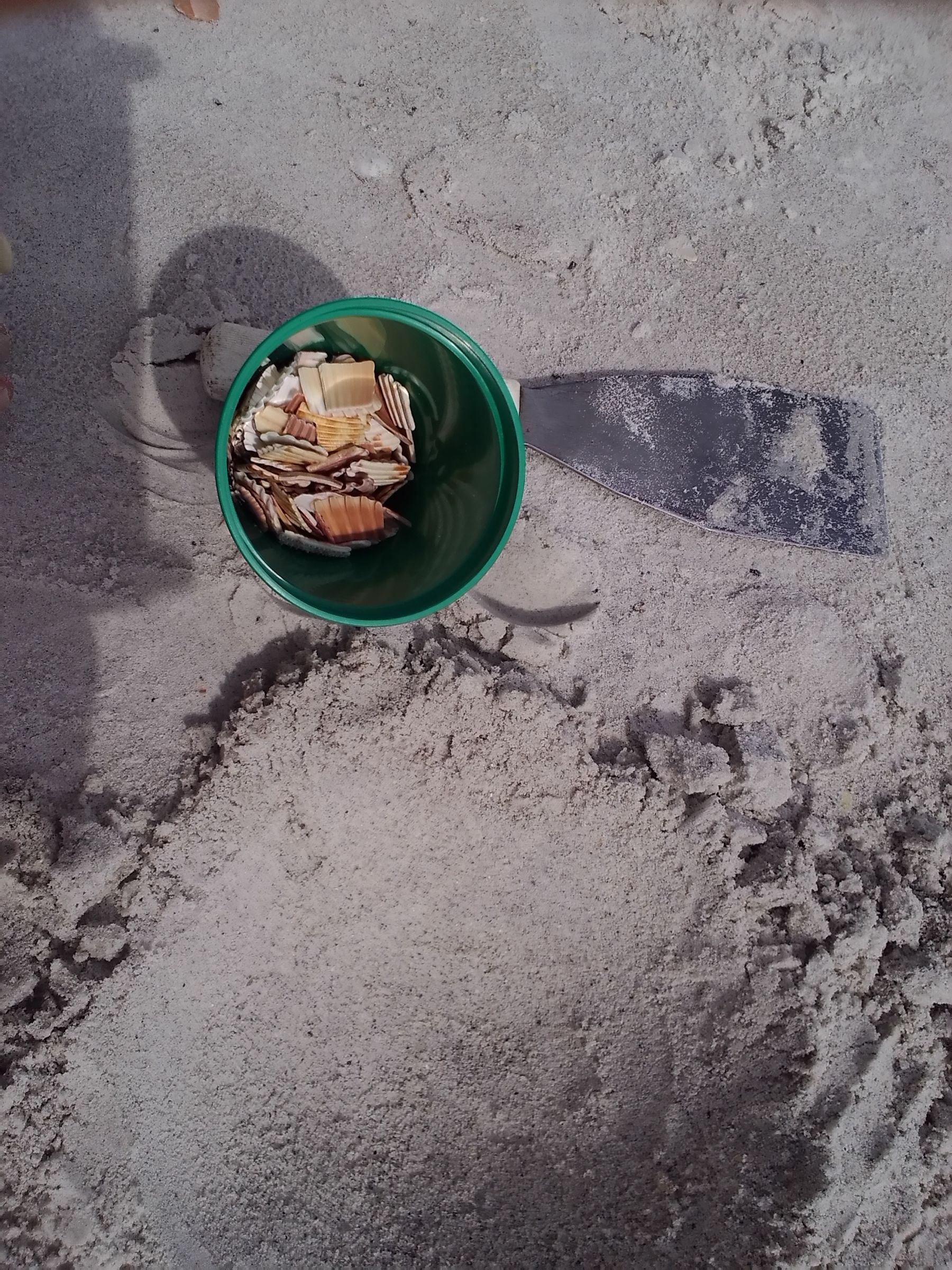 Let's Make Beach Candles! 6 Steps Instructables