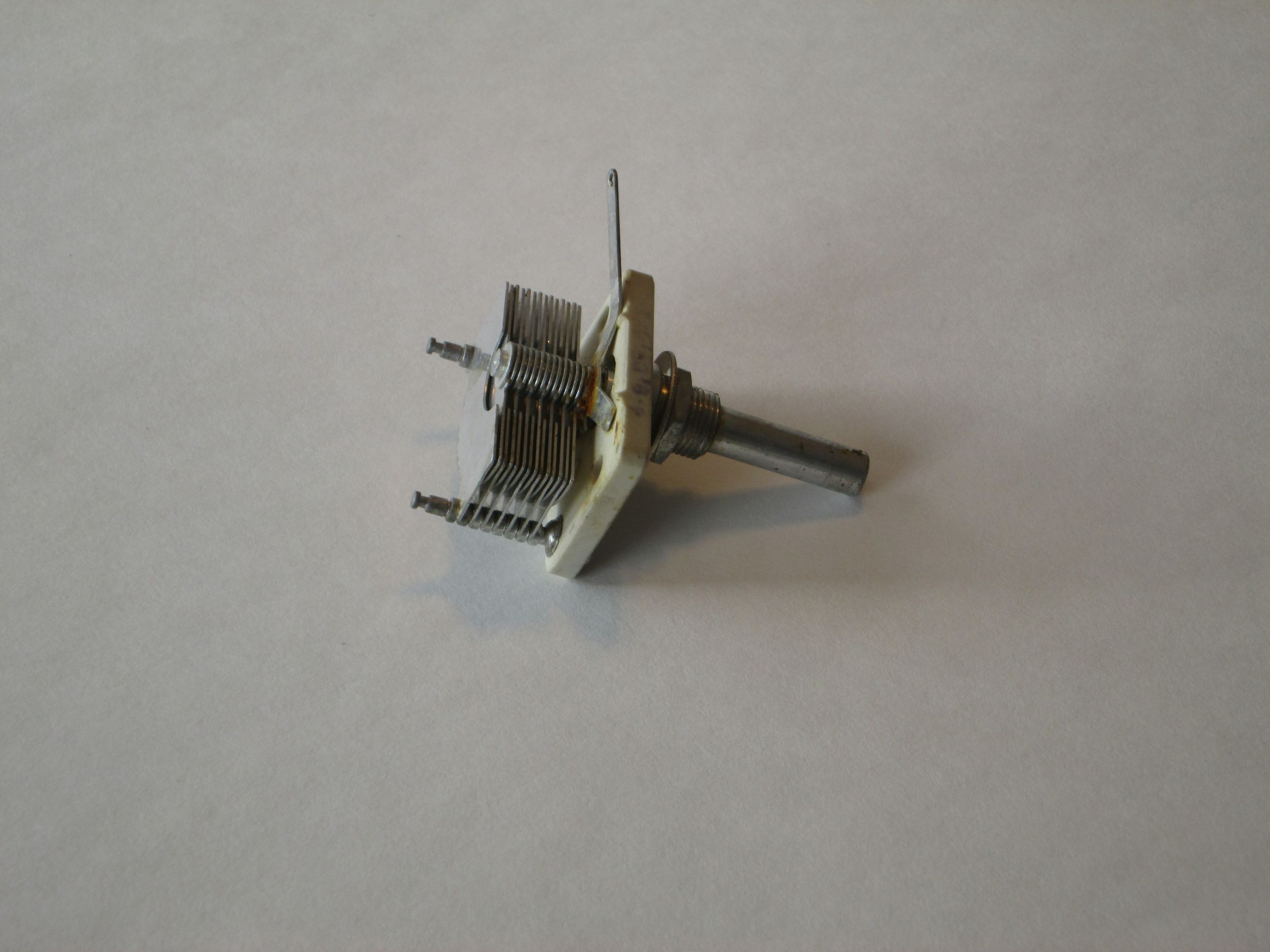 Make a Capacitor With Stuff You Already Have (how It Works+calculations