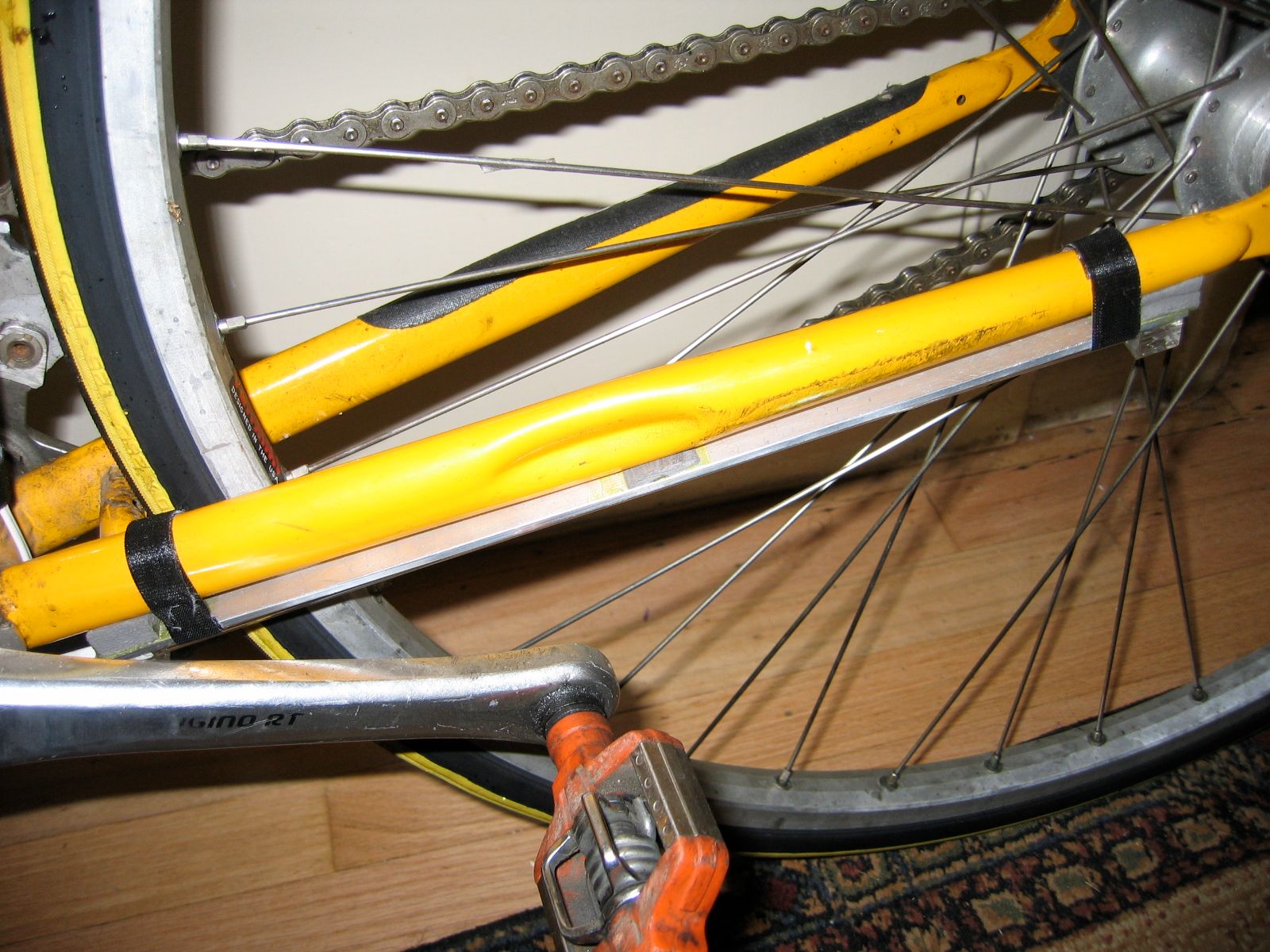 DIY Glow Ground Effects Lights for Your Bike! 8 Steps (with Pictures