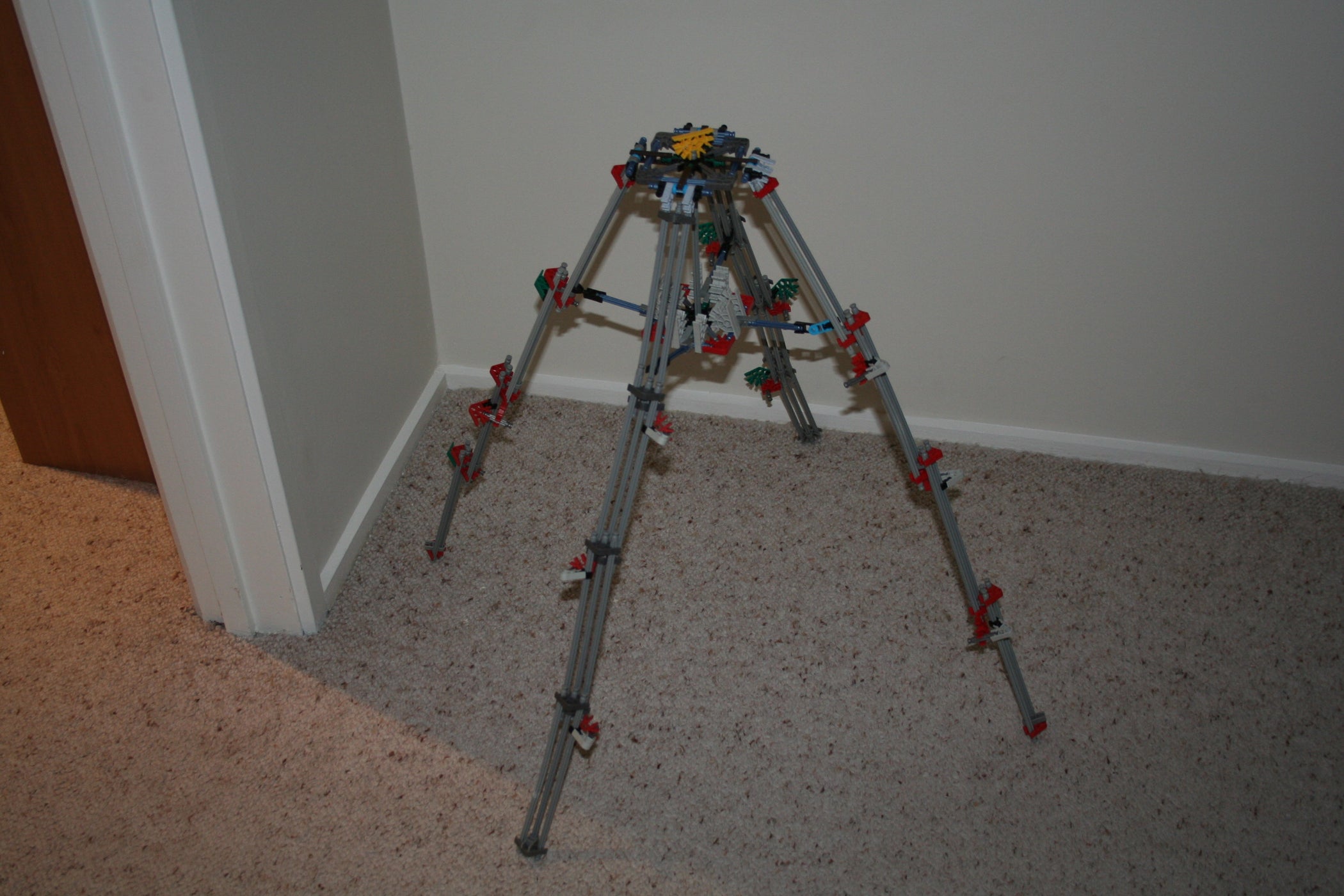K'nex Tripod With Four Legs Collapsible! 3 Steps Instructables