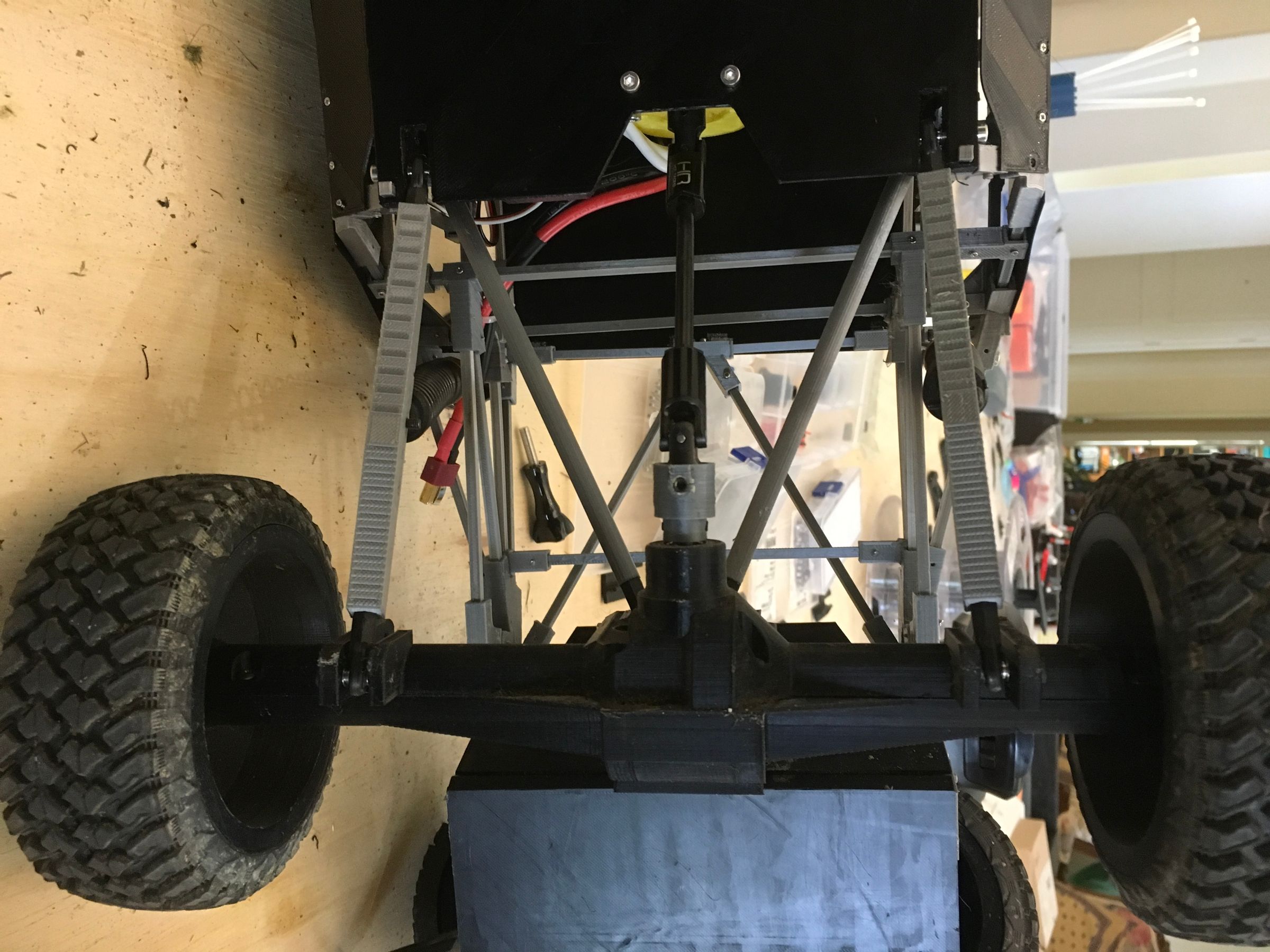 3D Printed 1/10 Remote Controlled Trophy Truck | Scale RC Suspension ...