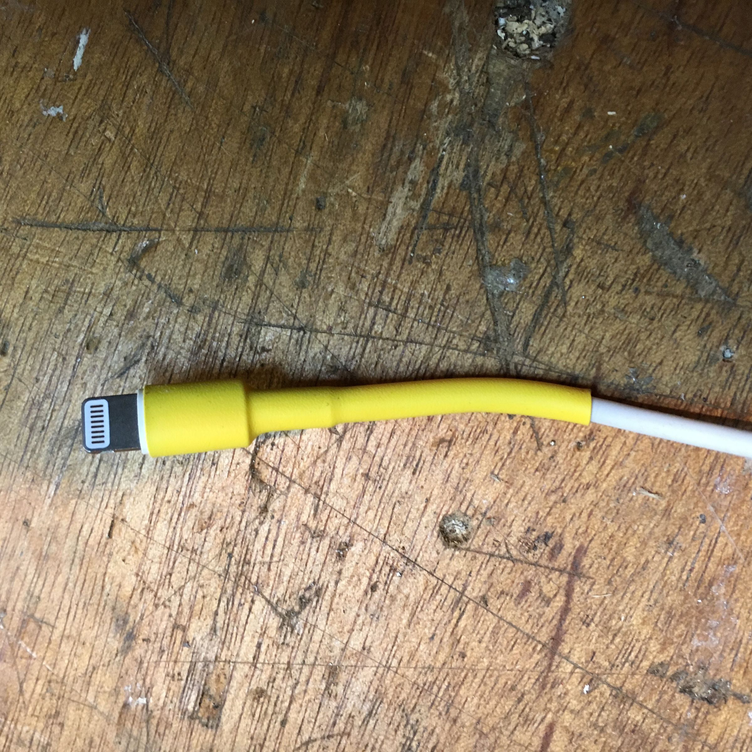 IPhone Power Cord Protection With Shrink Tubing 3 Steps (with