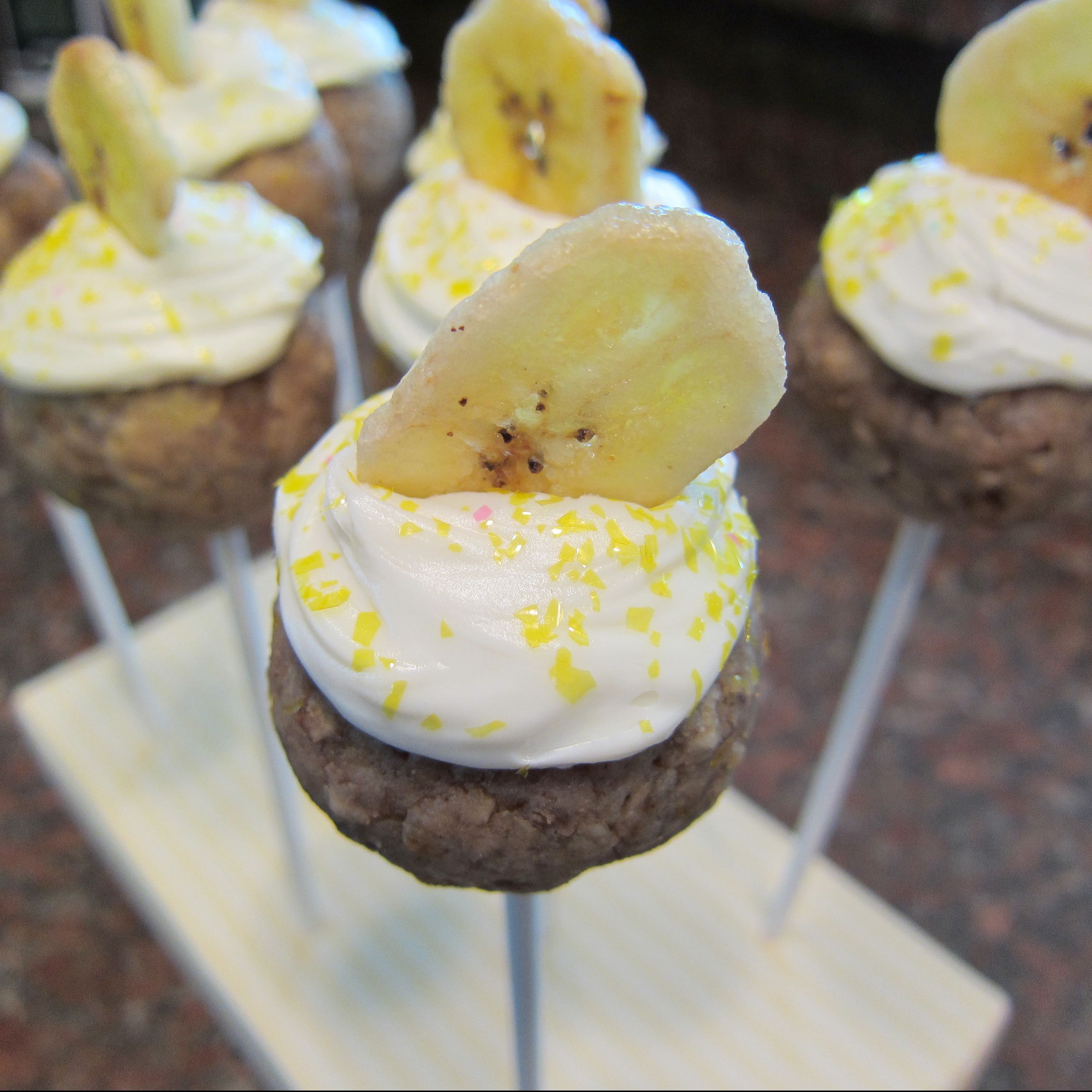 Naked Banana Cake Pops 5 Steps (with Pictures) Instructables