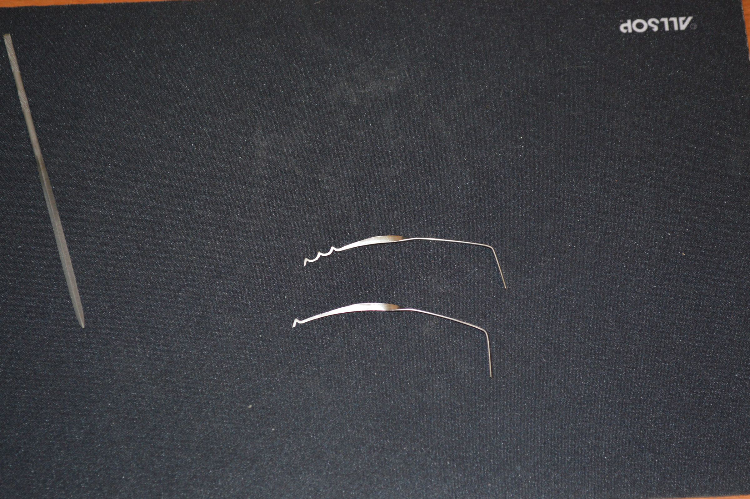 How to Make a Bogota Rake From Bra Underwire, or Bragota; a How-to. : 13  Steps (with Pictures) - Instructables