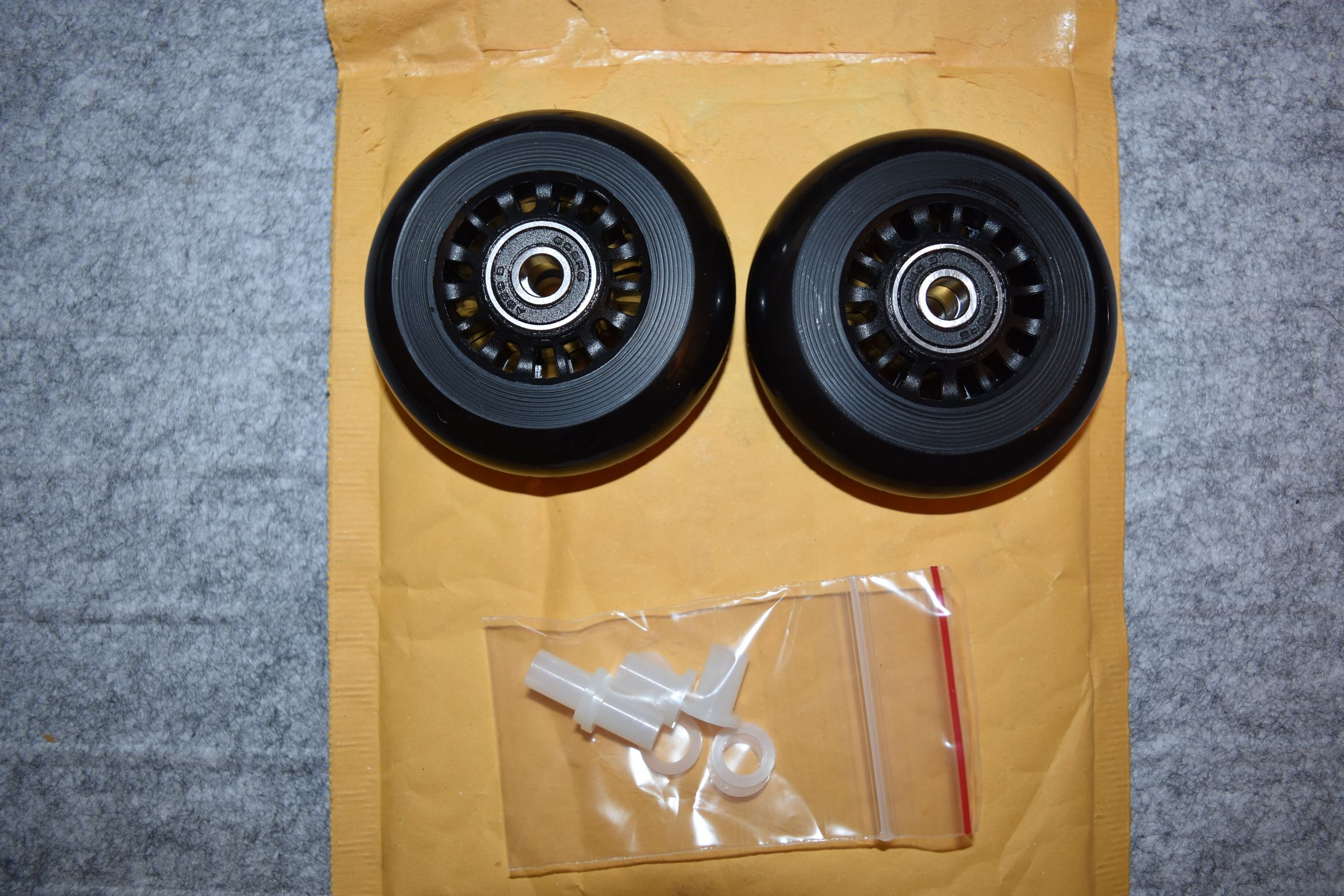 Replacing the Wheels on an Old Samsonite Carryon Suitcase 4 Steps