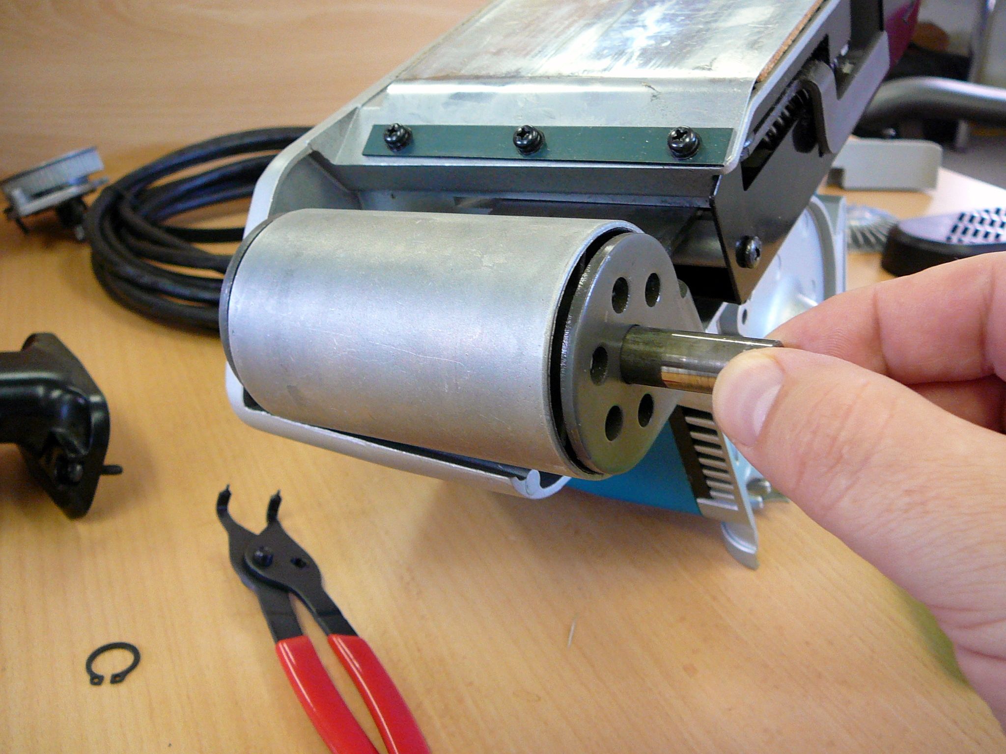 Build a WINNING Belt Sander Drag Racer 14 Steps Instructables