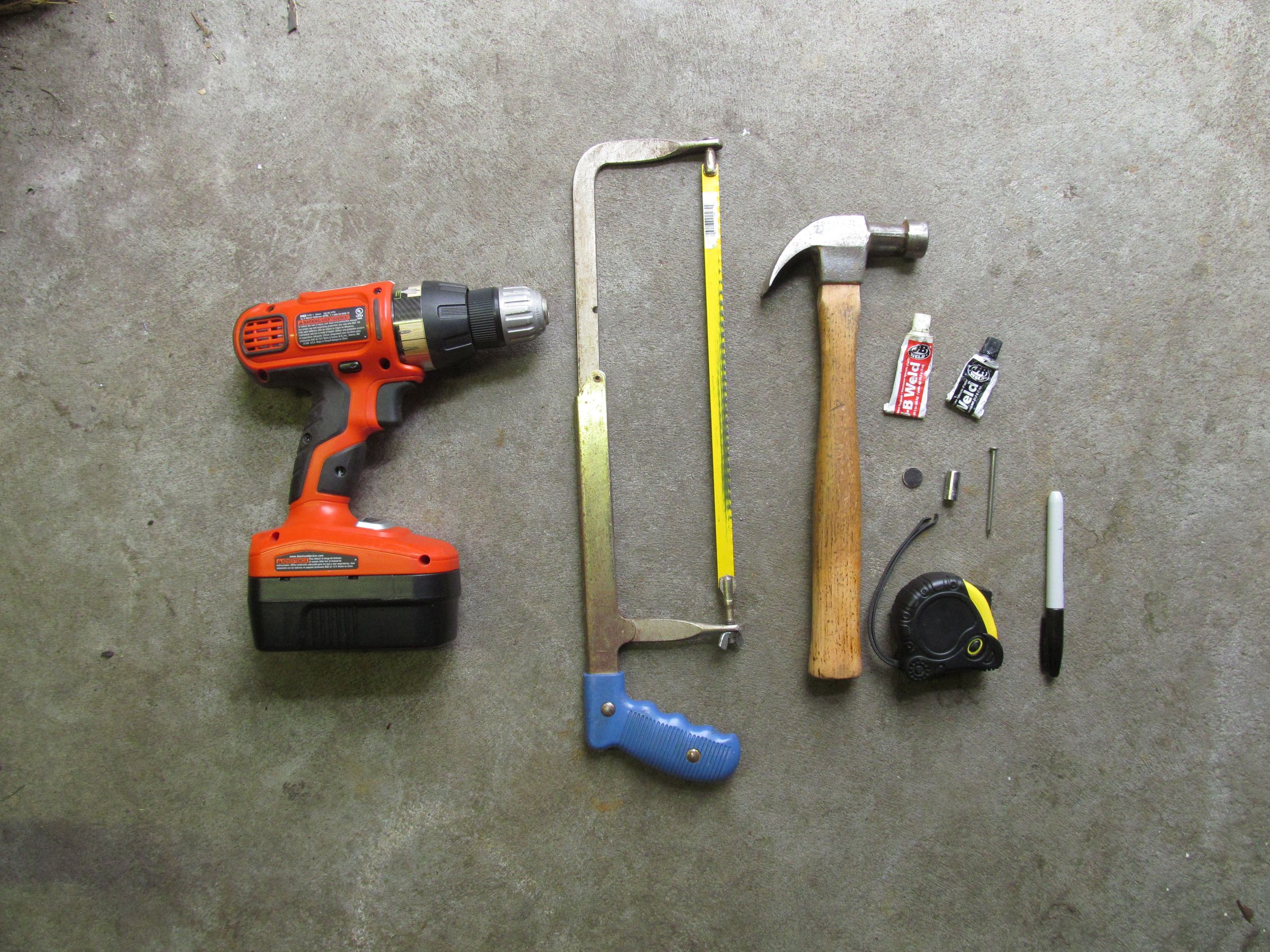 The Ultimate Hammer (Hammer + Screwdriver, Bottle Opener, Nail Holder