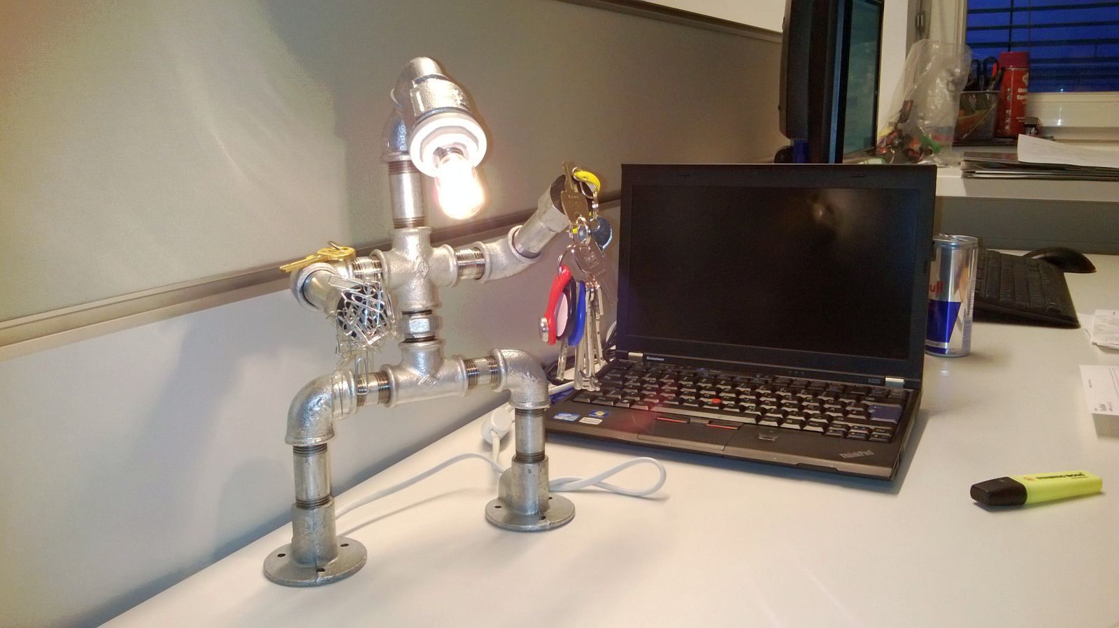 Step-by-step guide for plumbing pipe lamp DIY Project DIY project