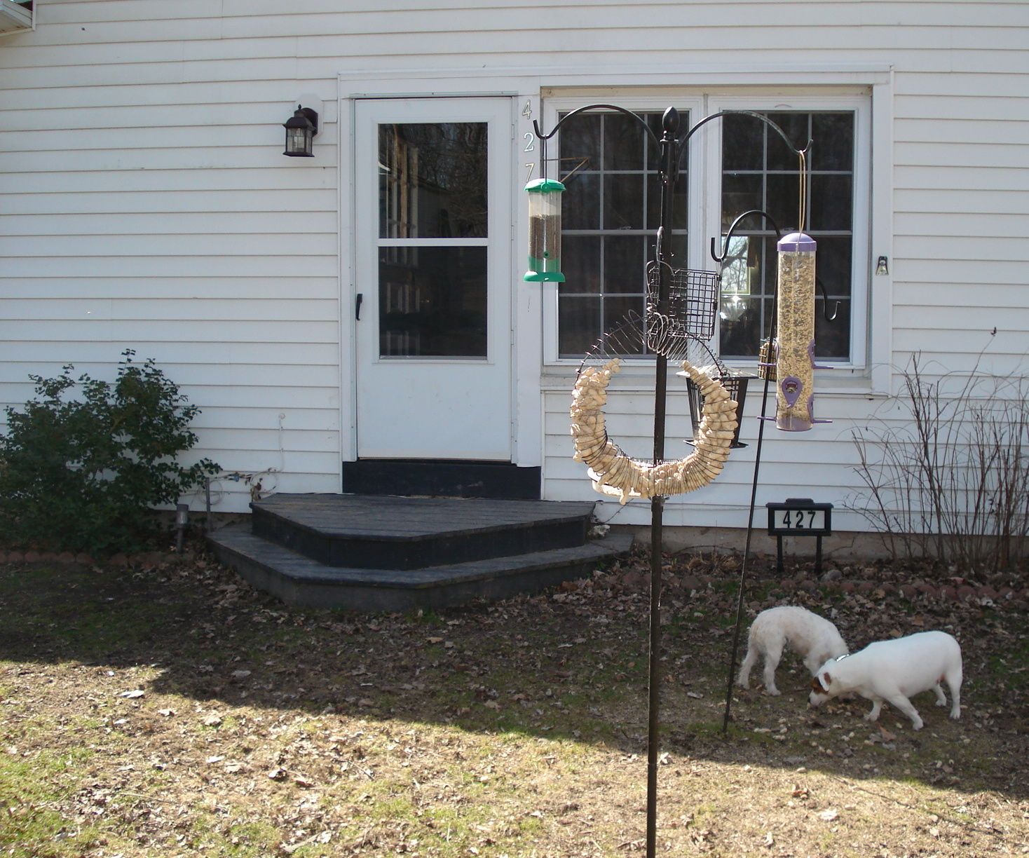 Bird Feeder Slinky 5 Steps Instructables