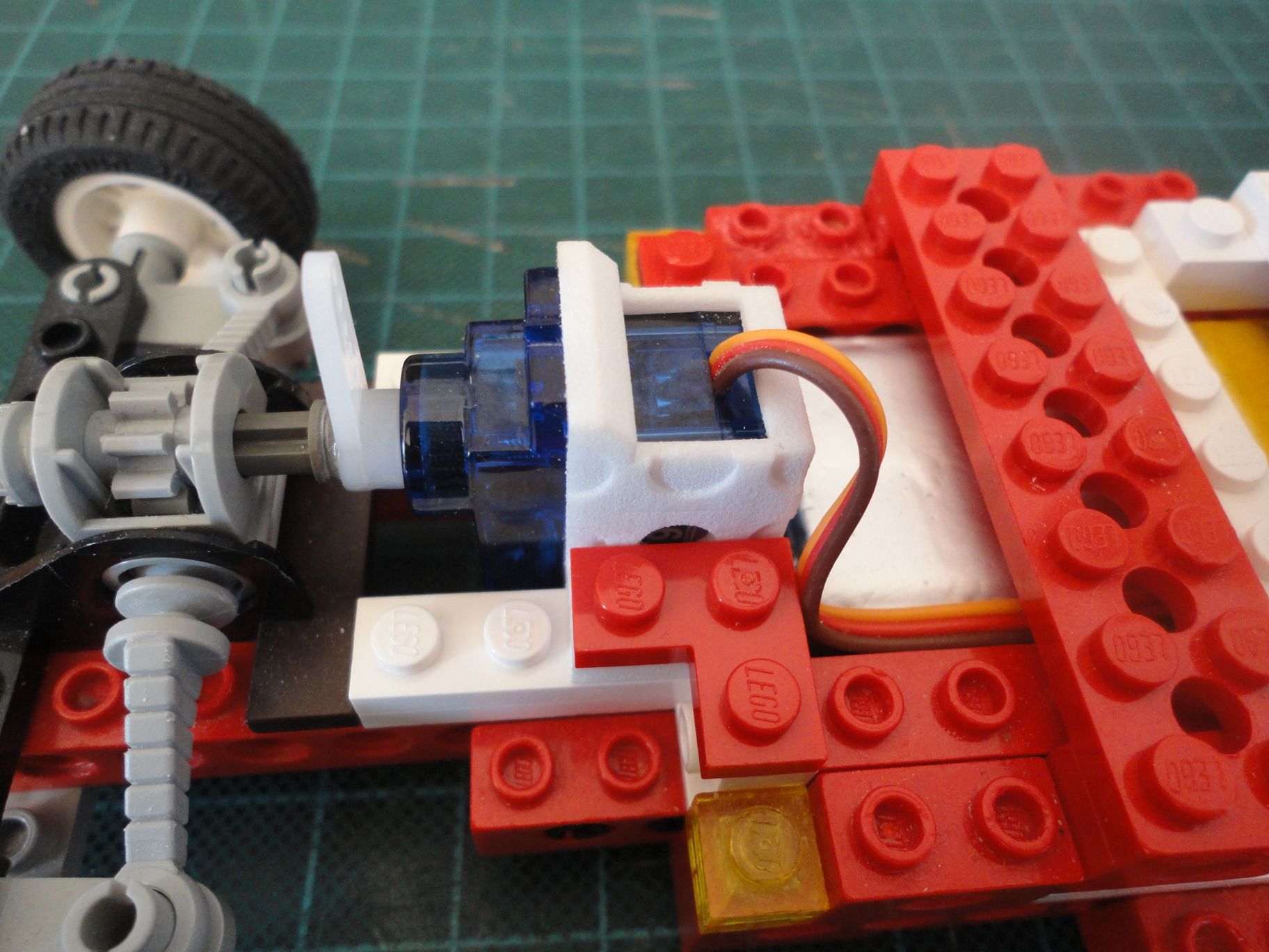 Wireless LEGO Race Car Redux : 9 Steps (with Pictures) - Instructables
