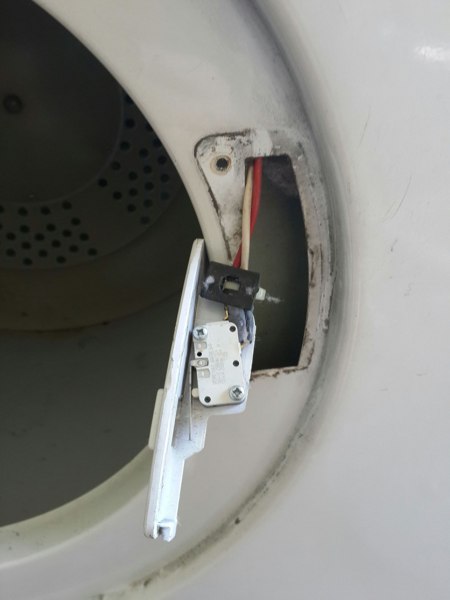 How and What to Salvage From Clothes Dryer (tumble Dryer) 13 Steps