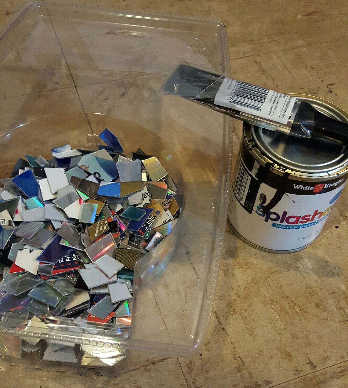 CD Mosaic Table 3 Steps (with Pictures) Instructables