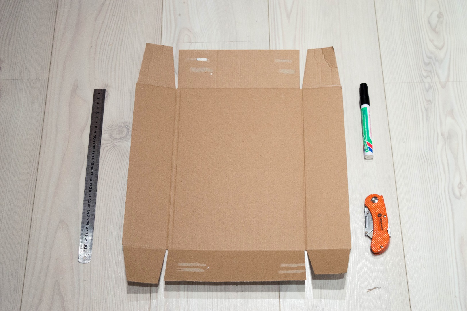 Cardboard Monitor Stand 4 Steps (with Pictures) Instructables