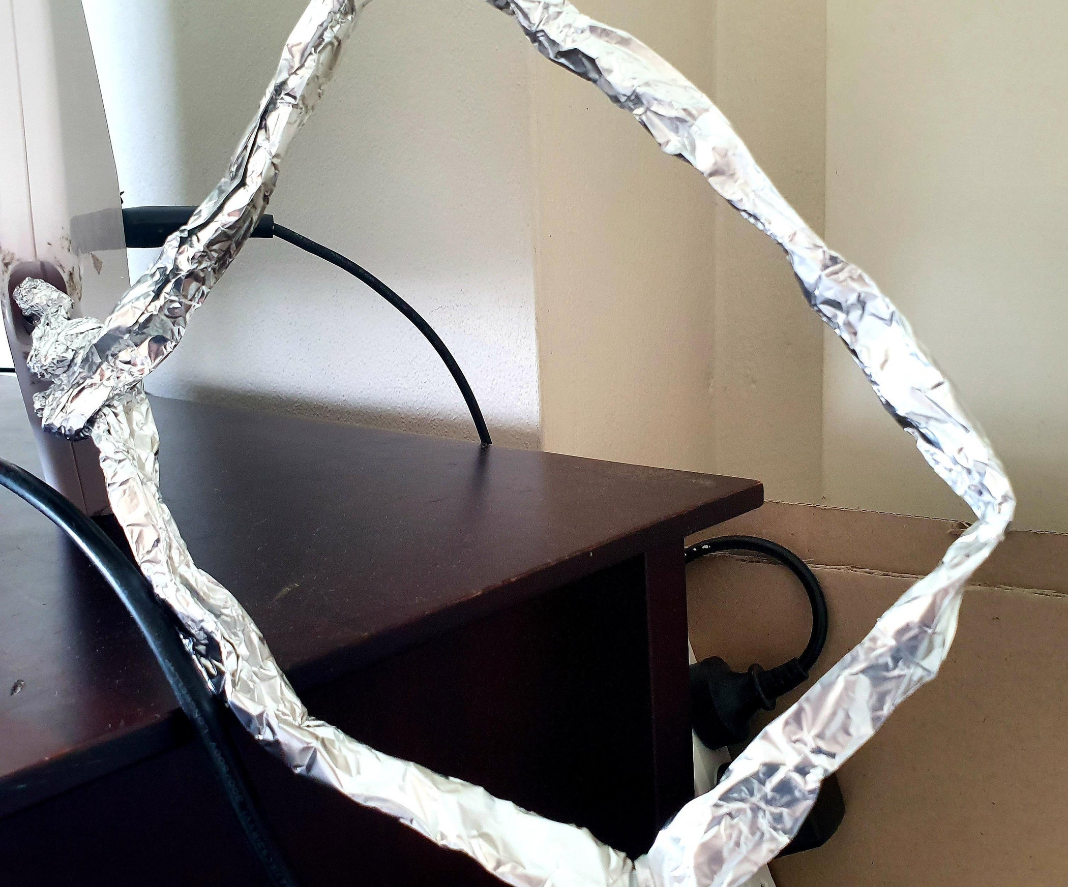 Fixing Indoor TV Aerial 4 Steps Instructables