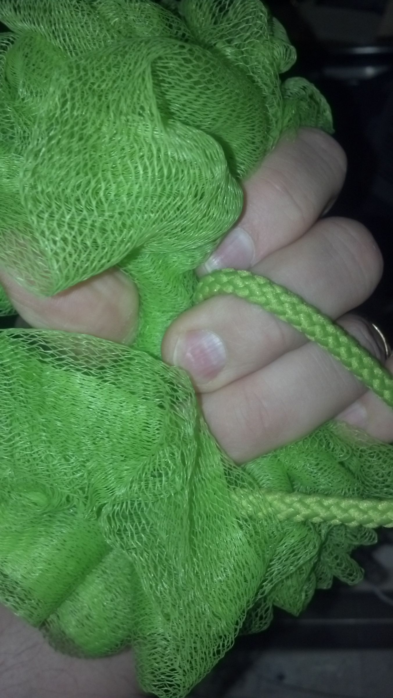 Shower Puff Fix. 3 Steps Instructables