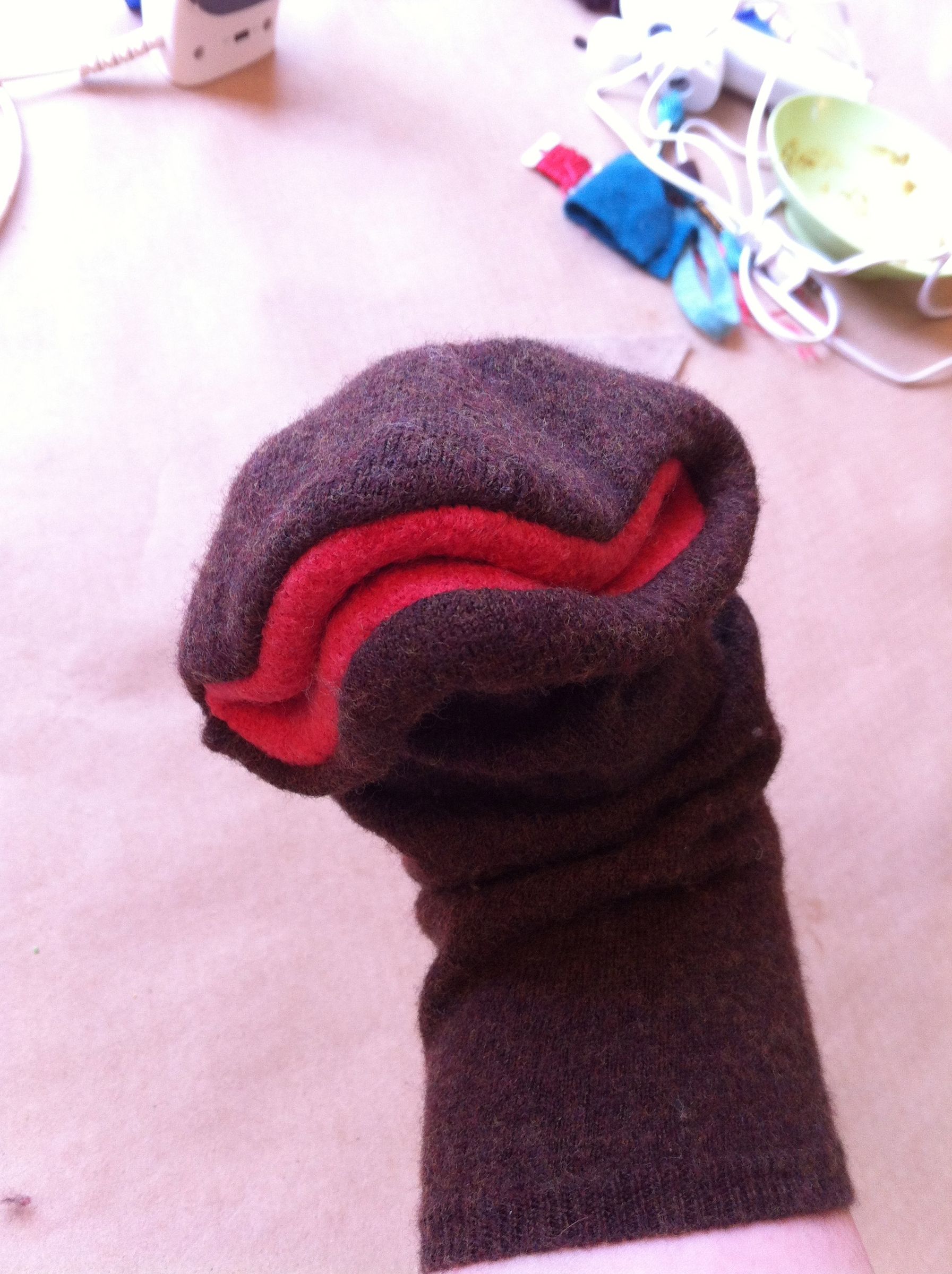 Simple Sweater Puppet 6 Steps Instructables