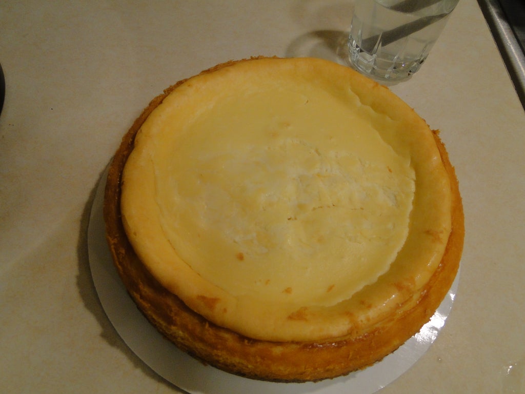 How To Fix A Cracked Cheesecake : 4 Steps (With Pictures) - Instructables