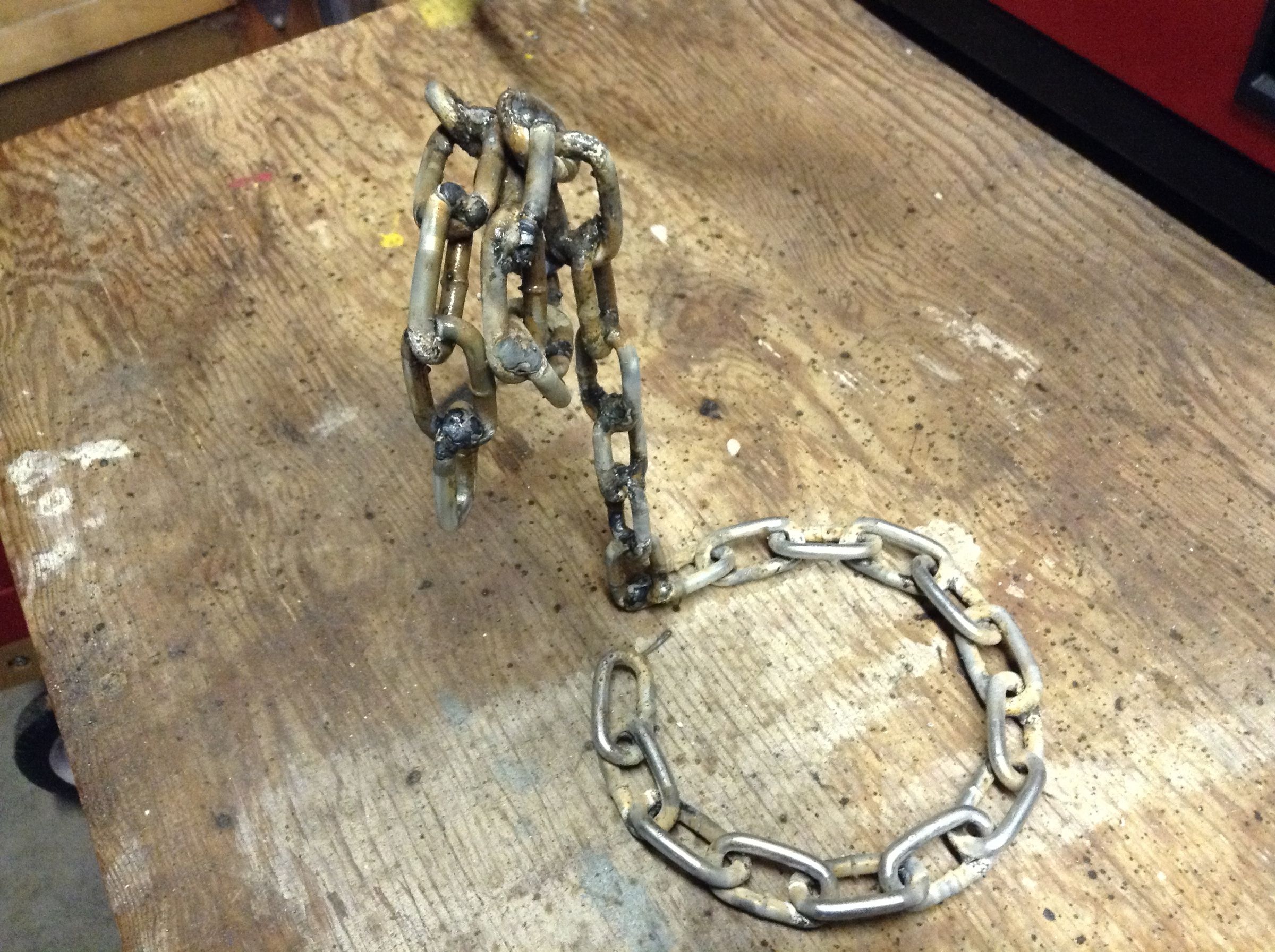 "Floating" Chain Wine Bottle Holder 5 Steps (with Pictures