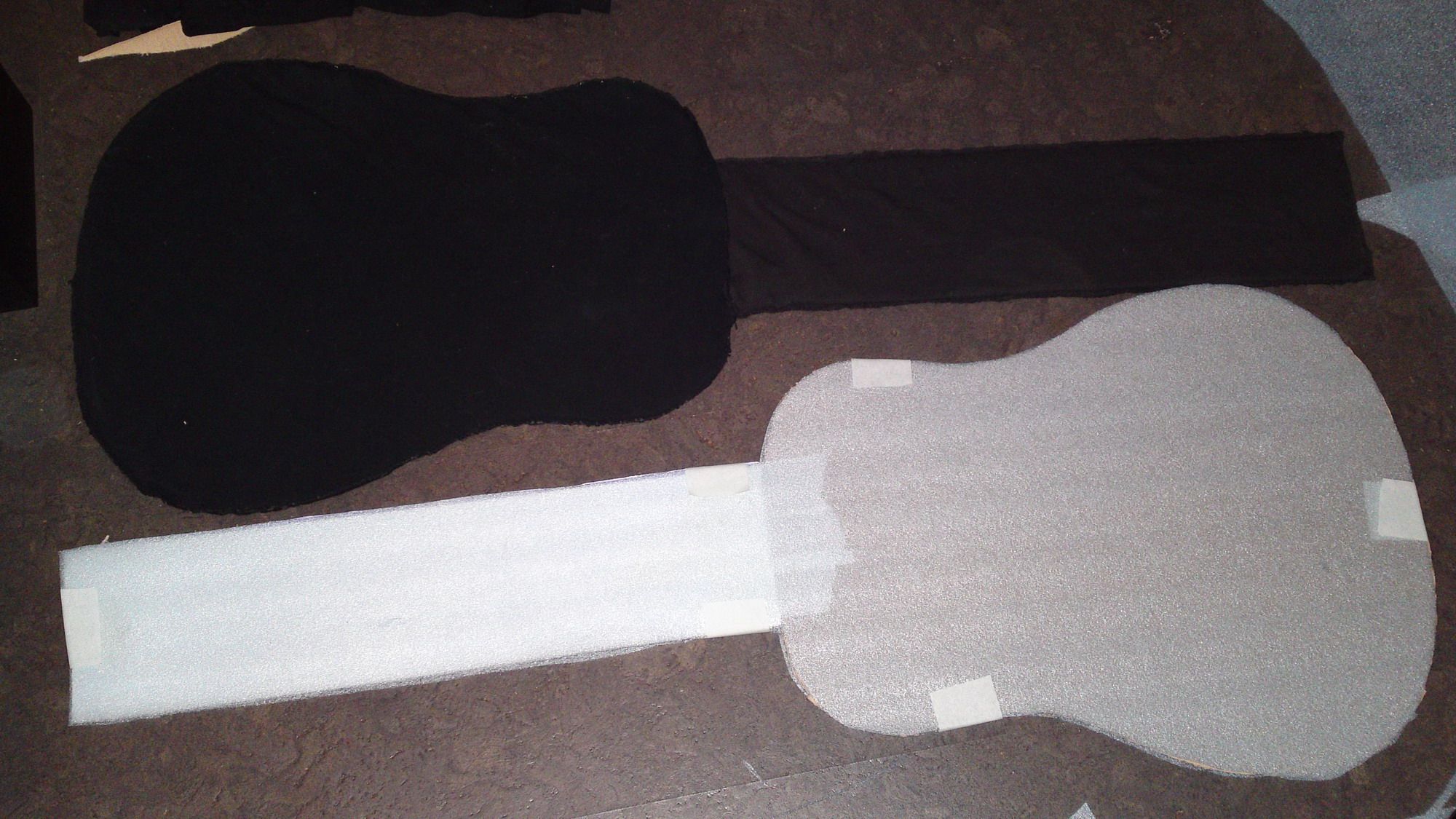 How to Make a Cheap & Ecofriendly Guitar Case. 7 Steps Instructables