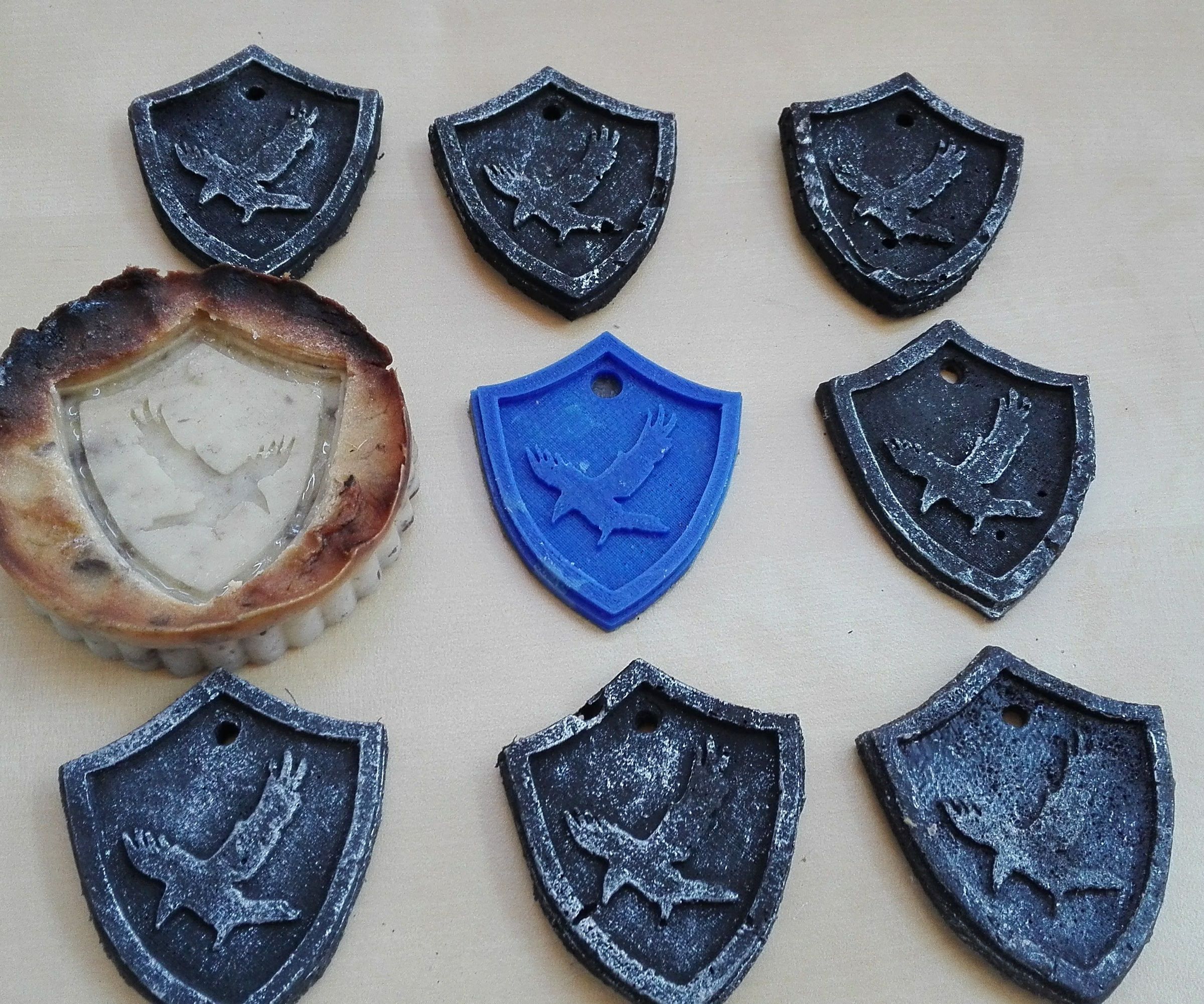 zero mess hot glue molds? it! could! work! DIY Project DIY Project Image