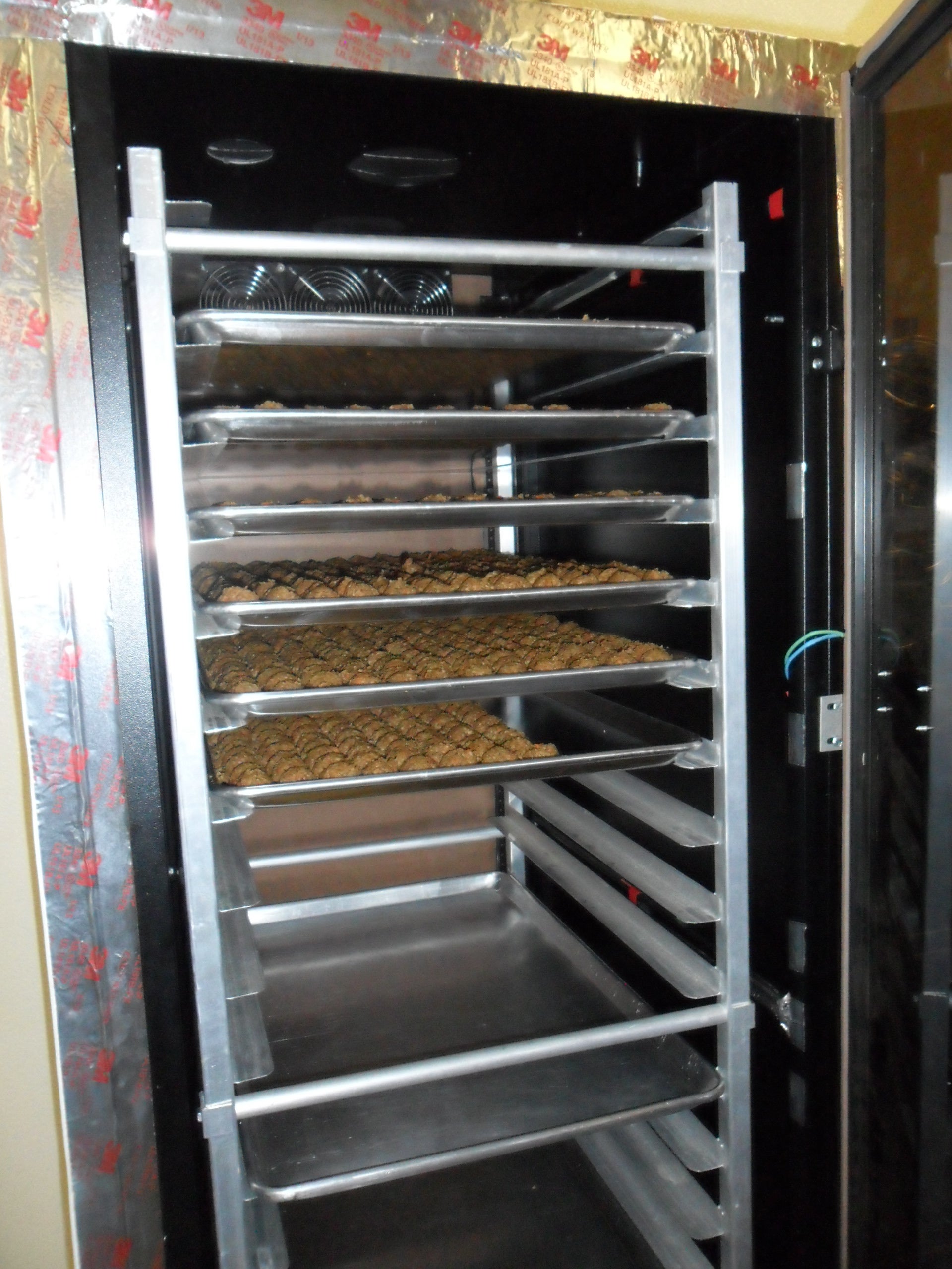 Server Cabinet to Food Dehydrator, Arduino Controlled : 4 Steps