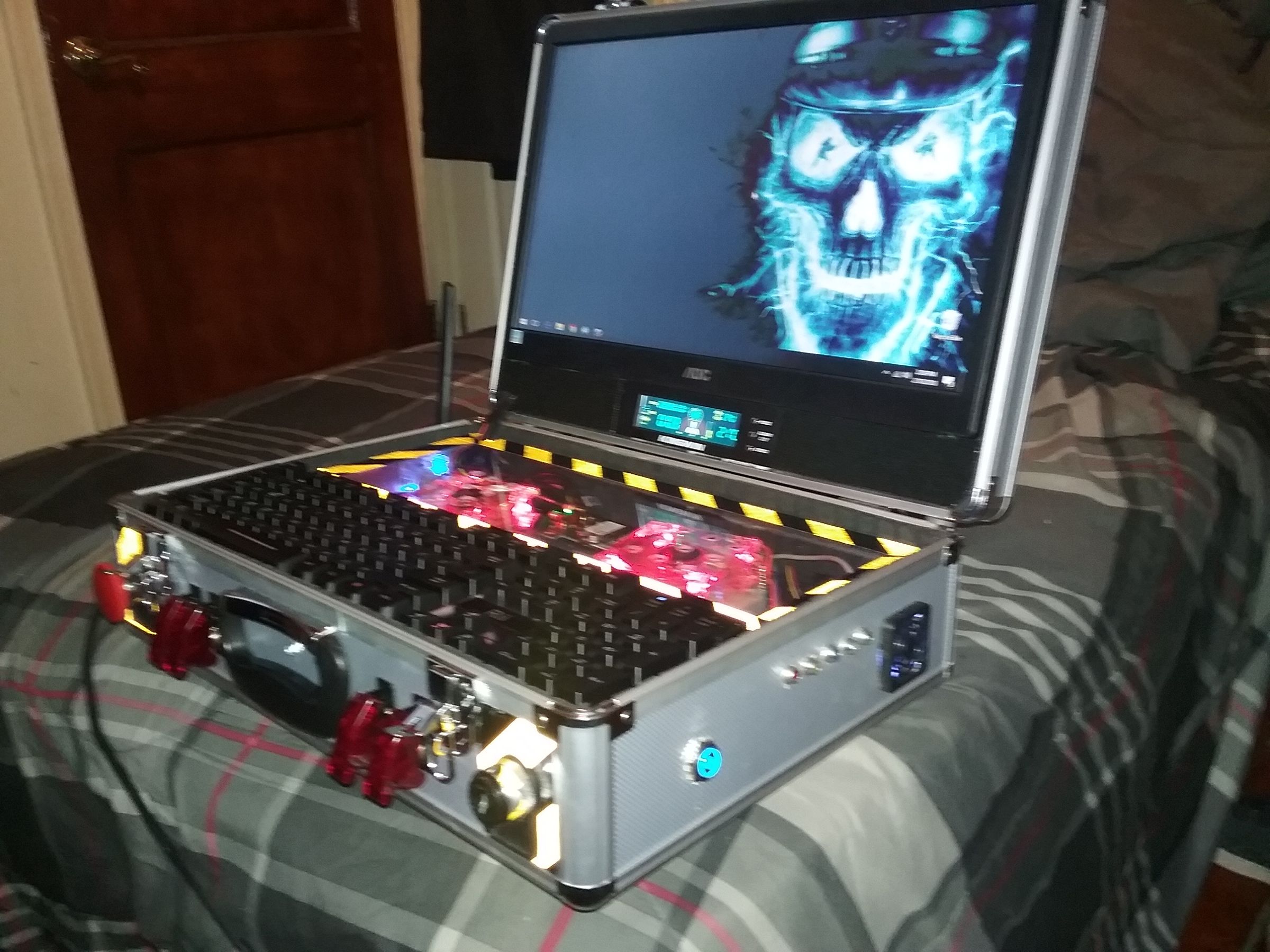 Briefcase PC 7 Steps Instructables