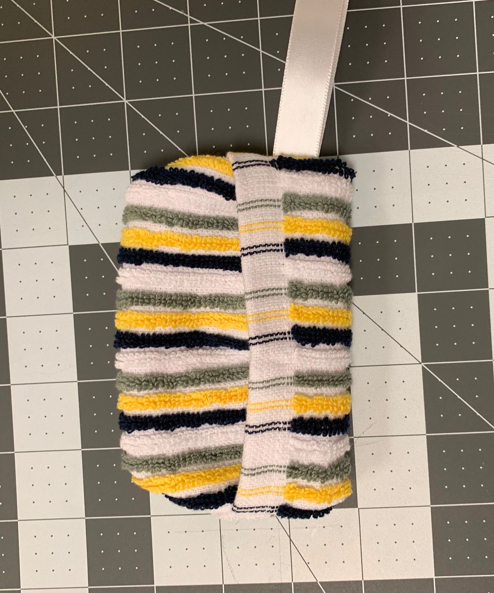Washcloth Soap Holder 5 Steps Instructables