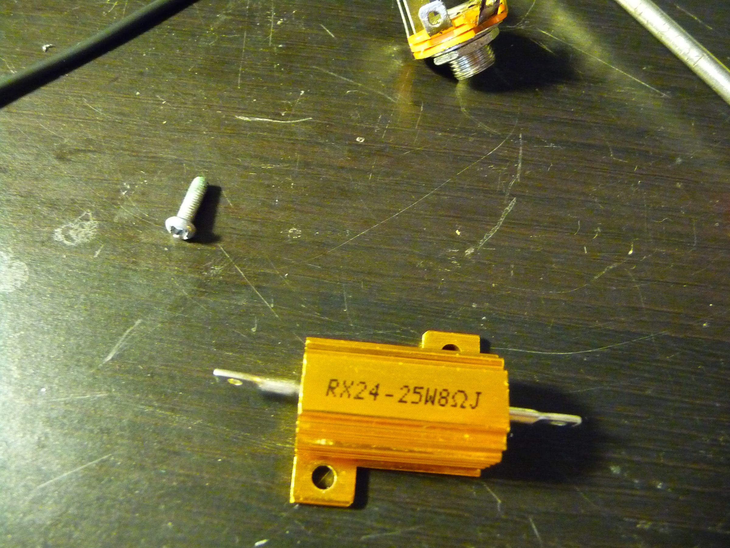 How to Turn a Guitar Tube Amp Into a Preamp/distortion Unit (with Load