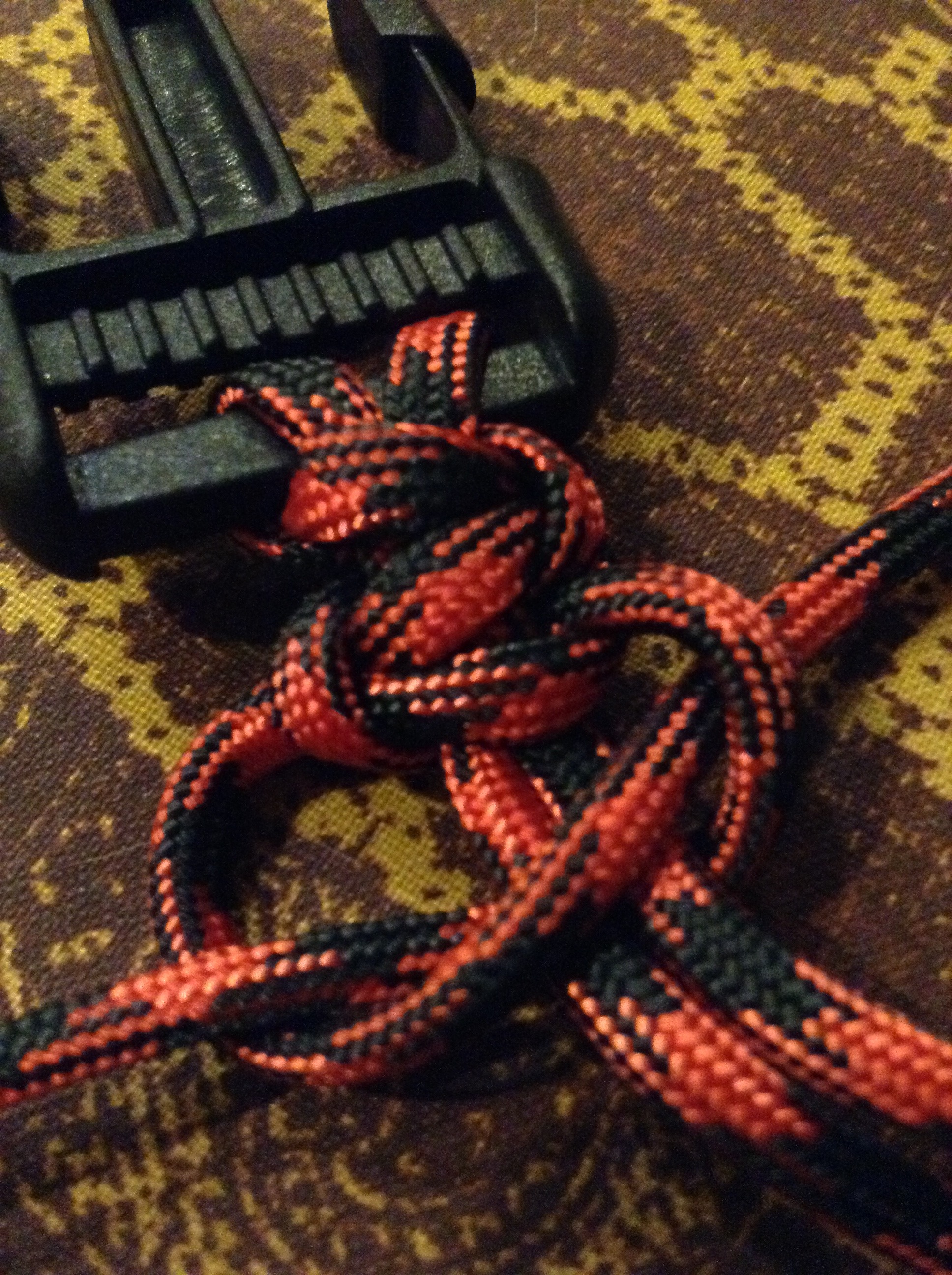 How to Make a Paracord Dog Collar 9 Steps Instructables