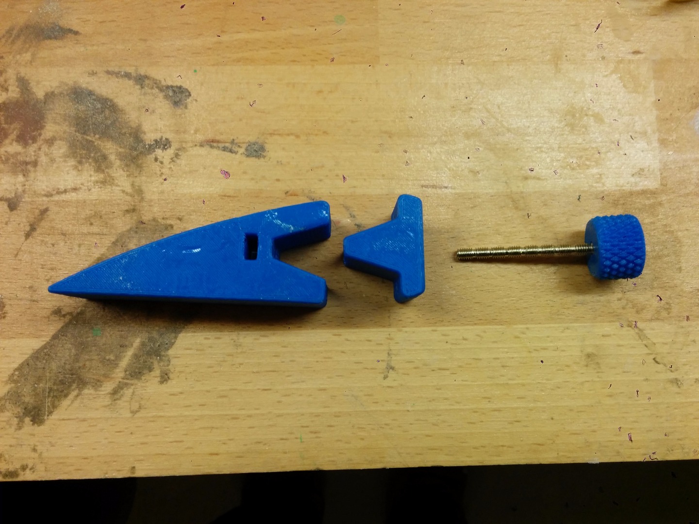 Tight Spaces and Detail Sanding Tool 5 Steps (with Pictures