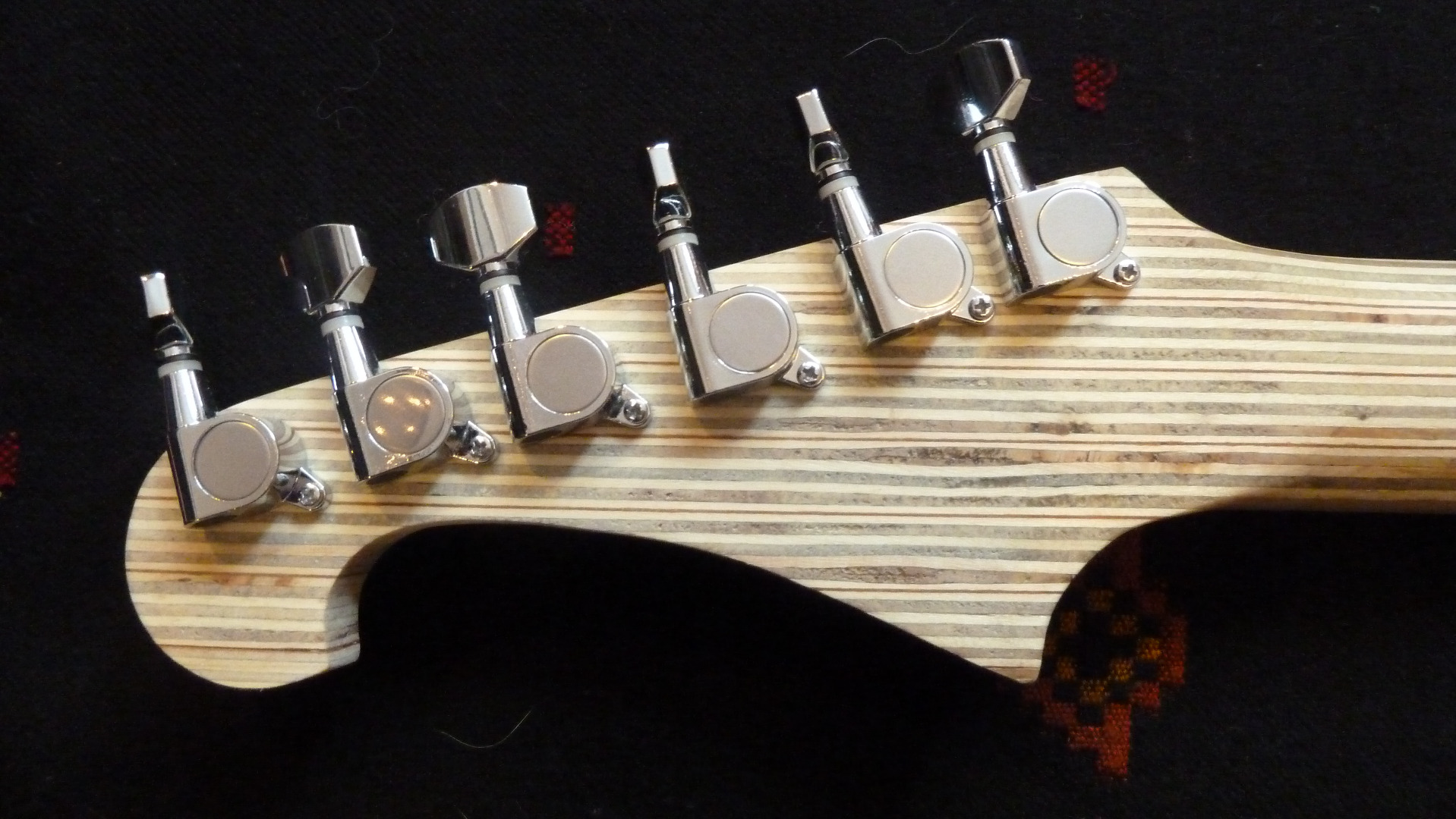 Fully Plywood Guitar AKA How to Annoy Purists 11 Steps (with Pictures