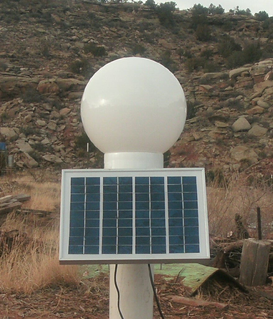 a solar powered led lamp post light