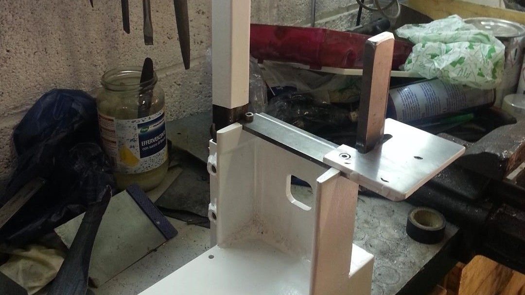 DIY - Mini Belt Sander : 5 Steps (with Pictures) - Instructables