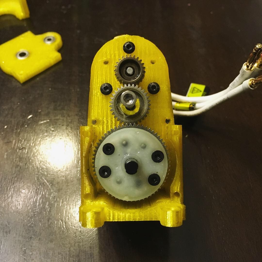 3D Printed 1/10 Remote Controlled Trophy Truck | Scale RC Suspension ...