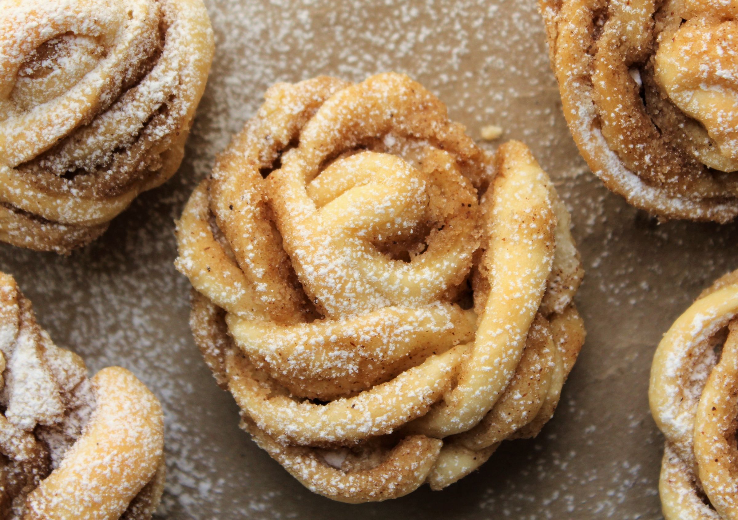 DELICIOUS Swedish Cinnamon Knot Buns 7 Steps (with Pictures