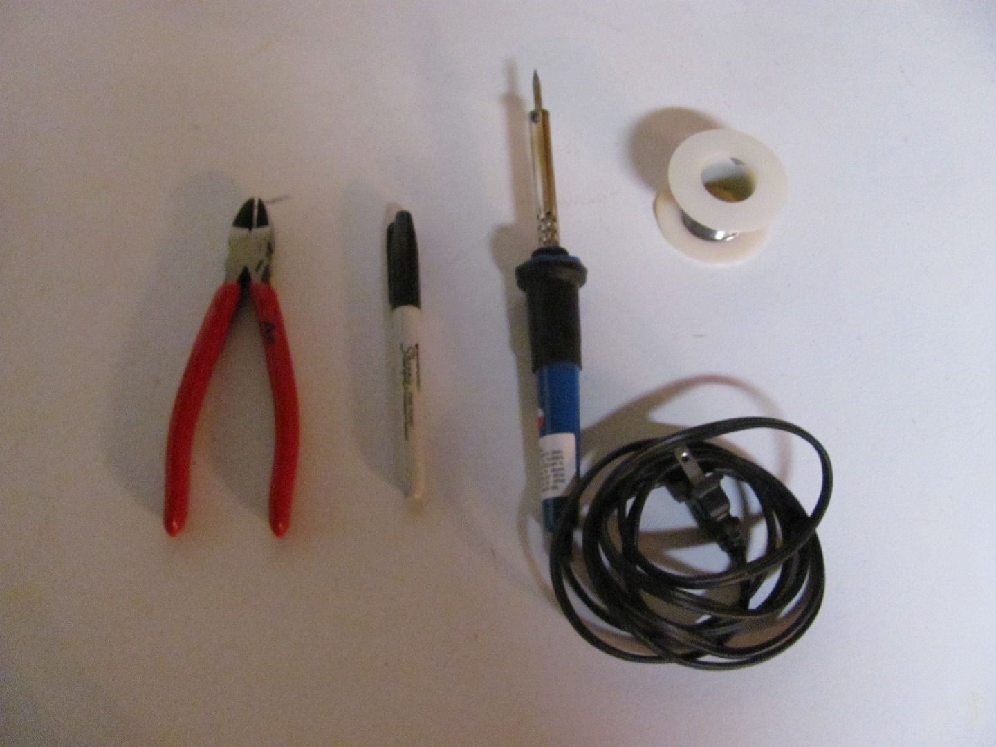 How to Build a Model Rocket Launch Controller With a Removable Key 17