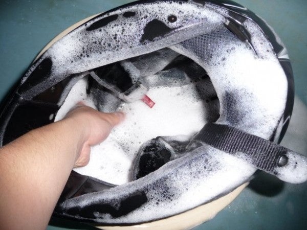 How To: Clean Your Motorcycle Helmet : 9 Steps - Instructables