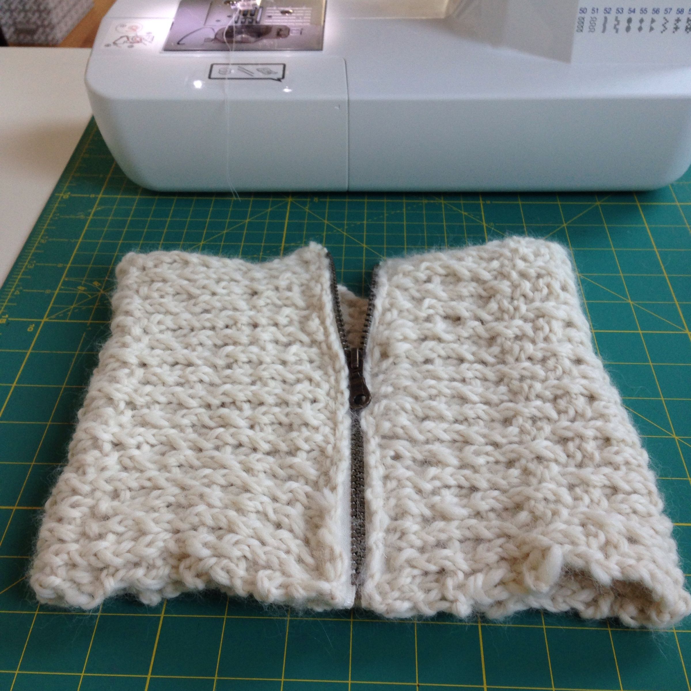 Add a Zipper to a Knit Cowl... 3 Steps (with Pictures) Instructables