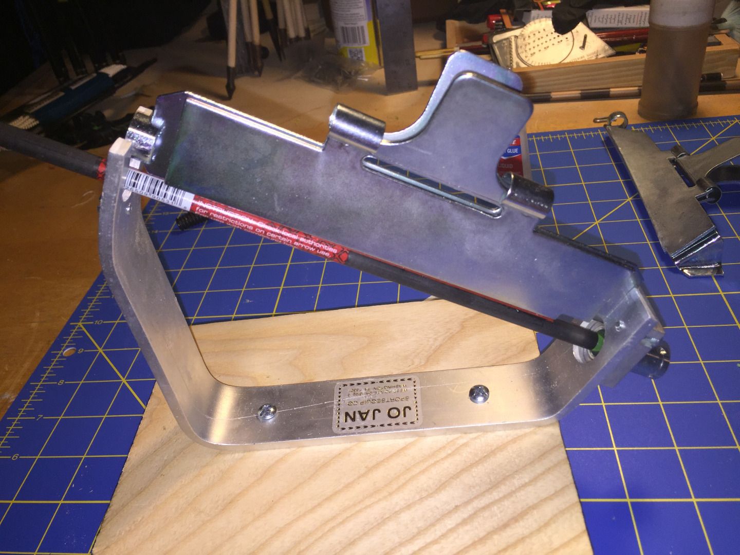 Refletching a Cheap Carbon Arrow 6 Steps (with Pictures) Instructables