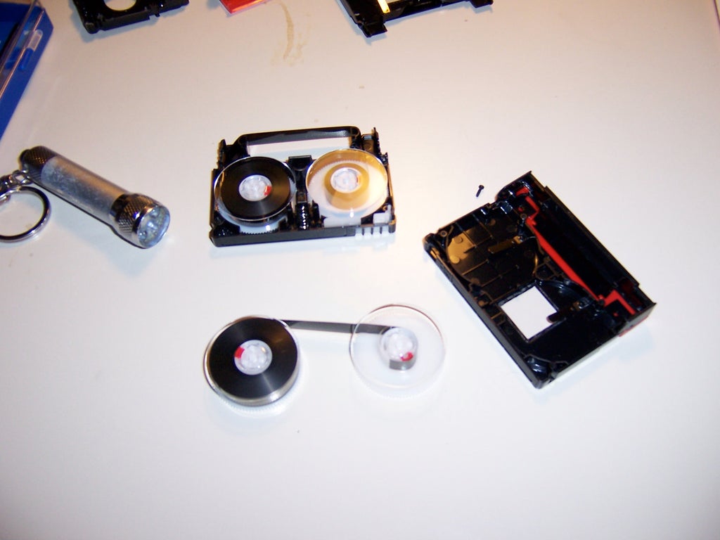 Salvage A Broken Mini Dv Tape : 3 Steps (With Pictures) - Instructables