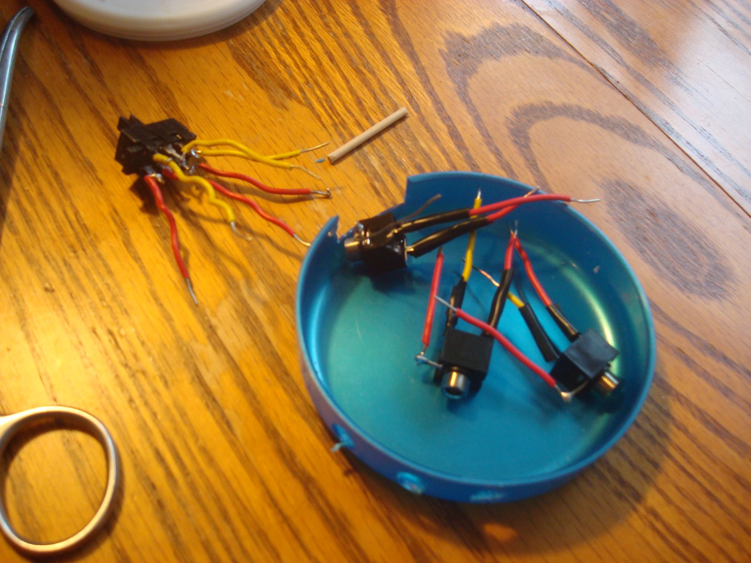 Mint Box Audio Selector 3.5mm Audio Switch 6 Steps Instructables