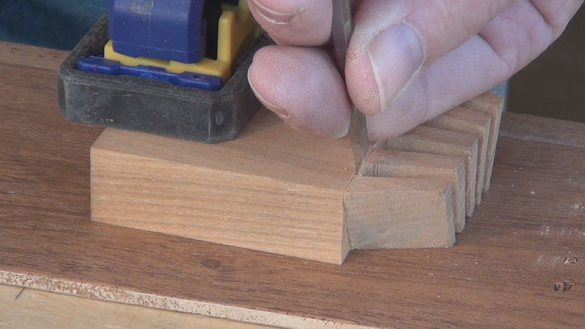 How to Prepare Sunrise Dovetails (Japanese Dovetails) 9 Steps (with